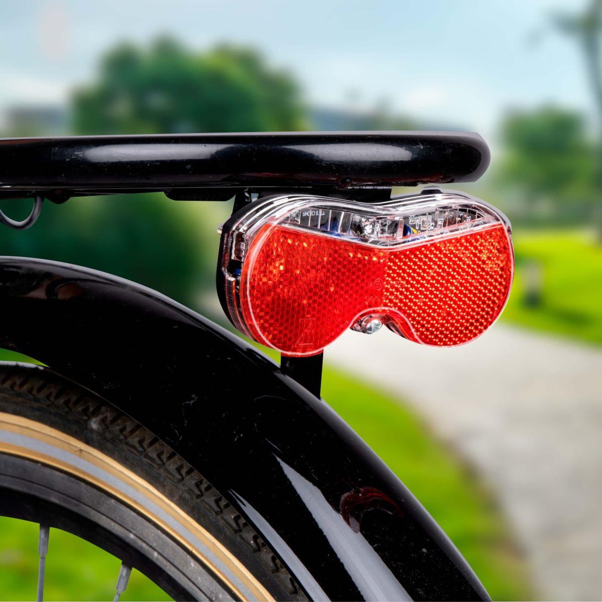 

LAMPKA ROWEROWA NA TYŁ LED DUNLOP