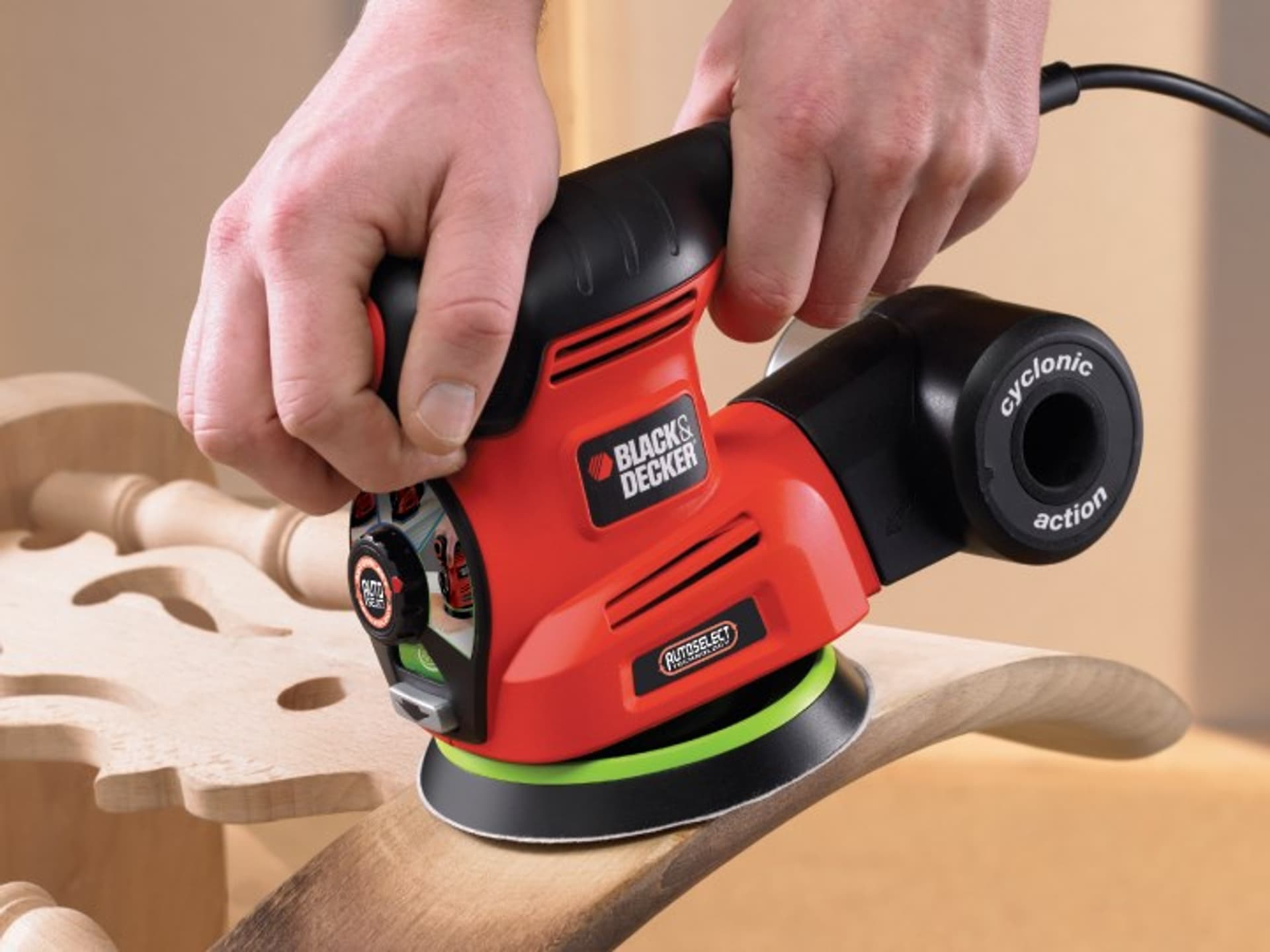 

Szlifierka wielofunkcyjna 220W walizka BLACK+DECKER