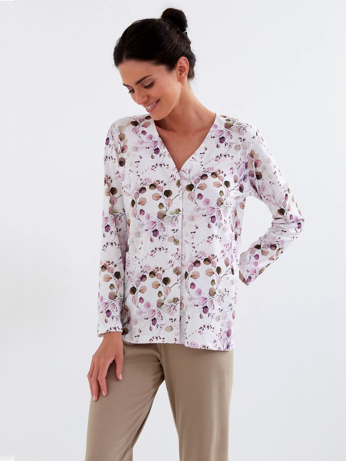 

Piżama 203 Motyw Botaniczny (Rozmiar L)