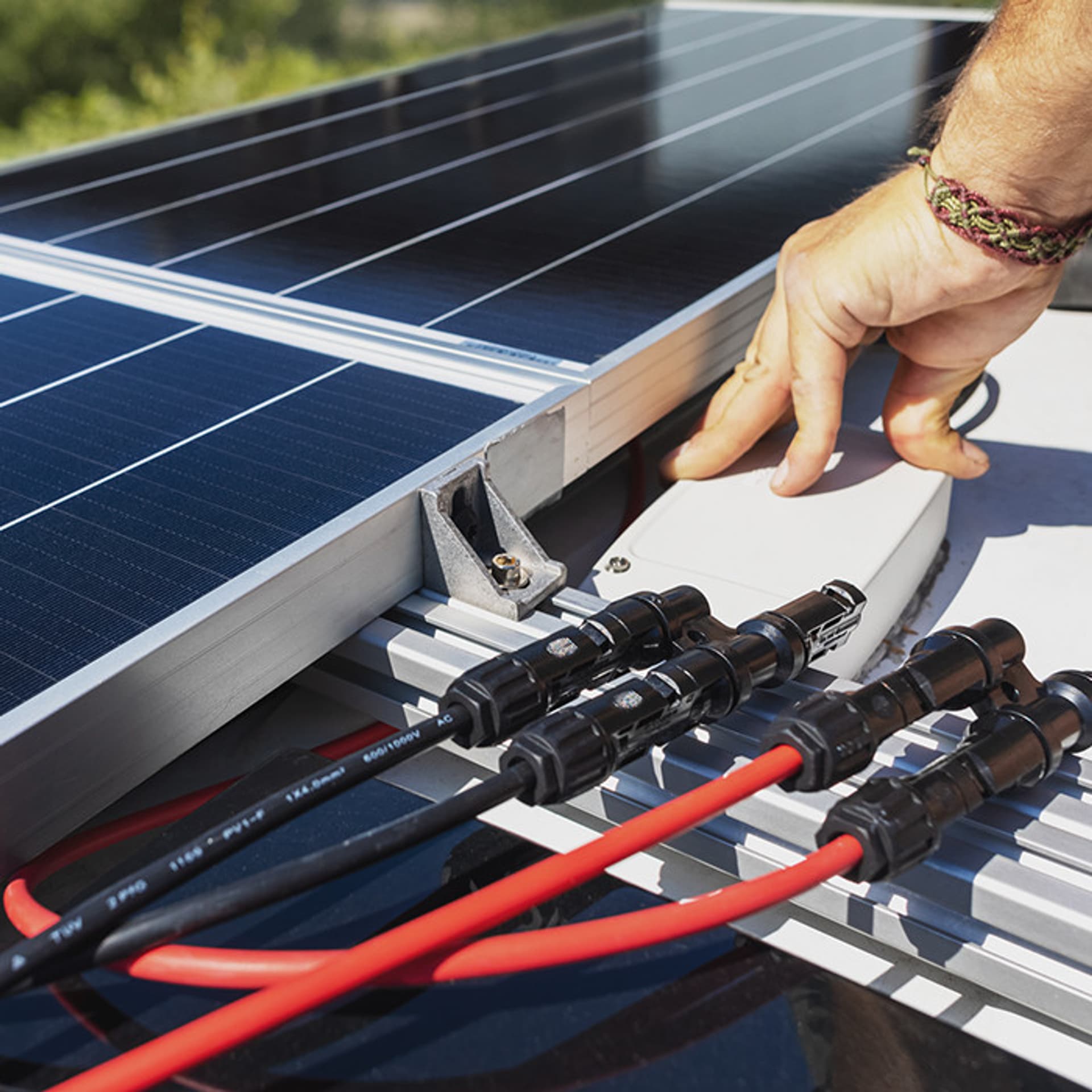 

Qoltec Konektor solarny z bezpiecznikiem | złącze MC4 | 1500V | 30A