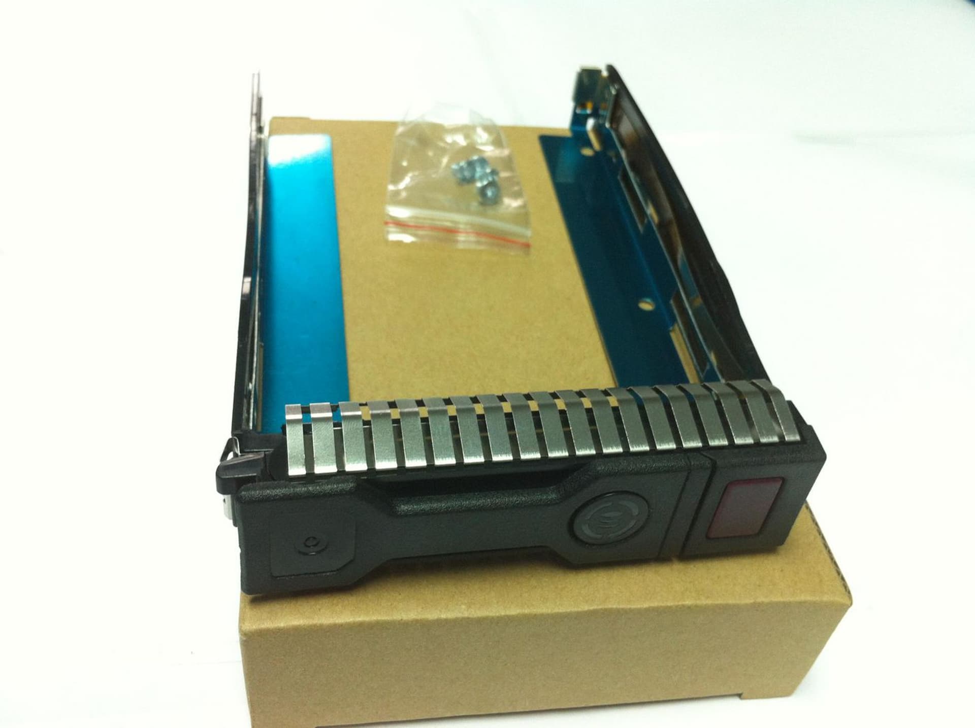 

CoreParts 3.5" LFF HotSwap Tray HP G8,