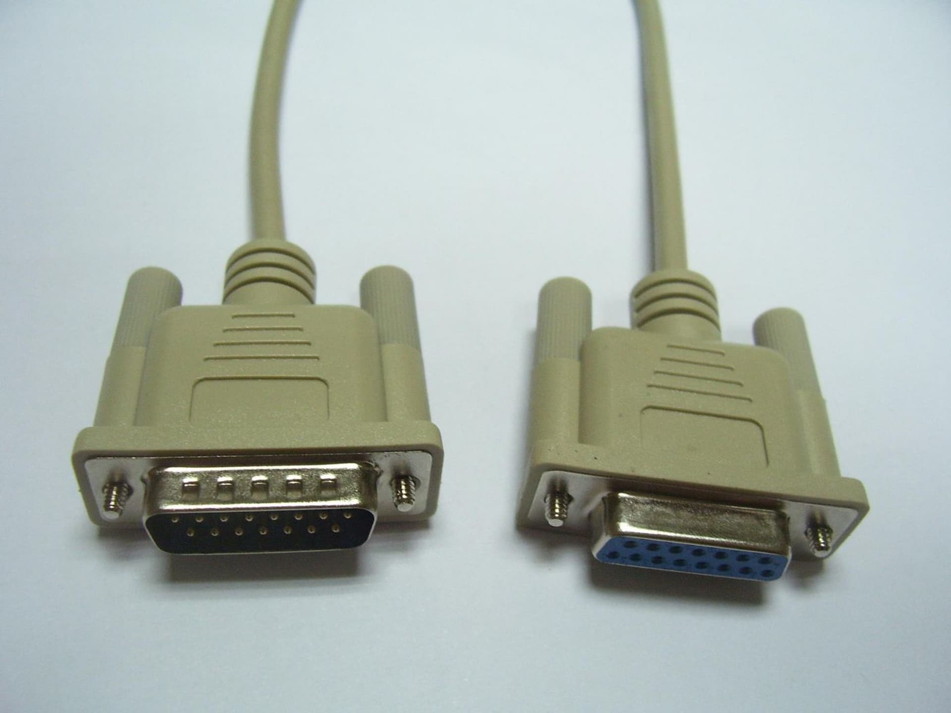 

MicroConnect DSUB15-DSUB15 2m M-F
