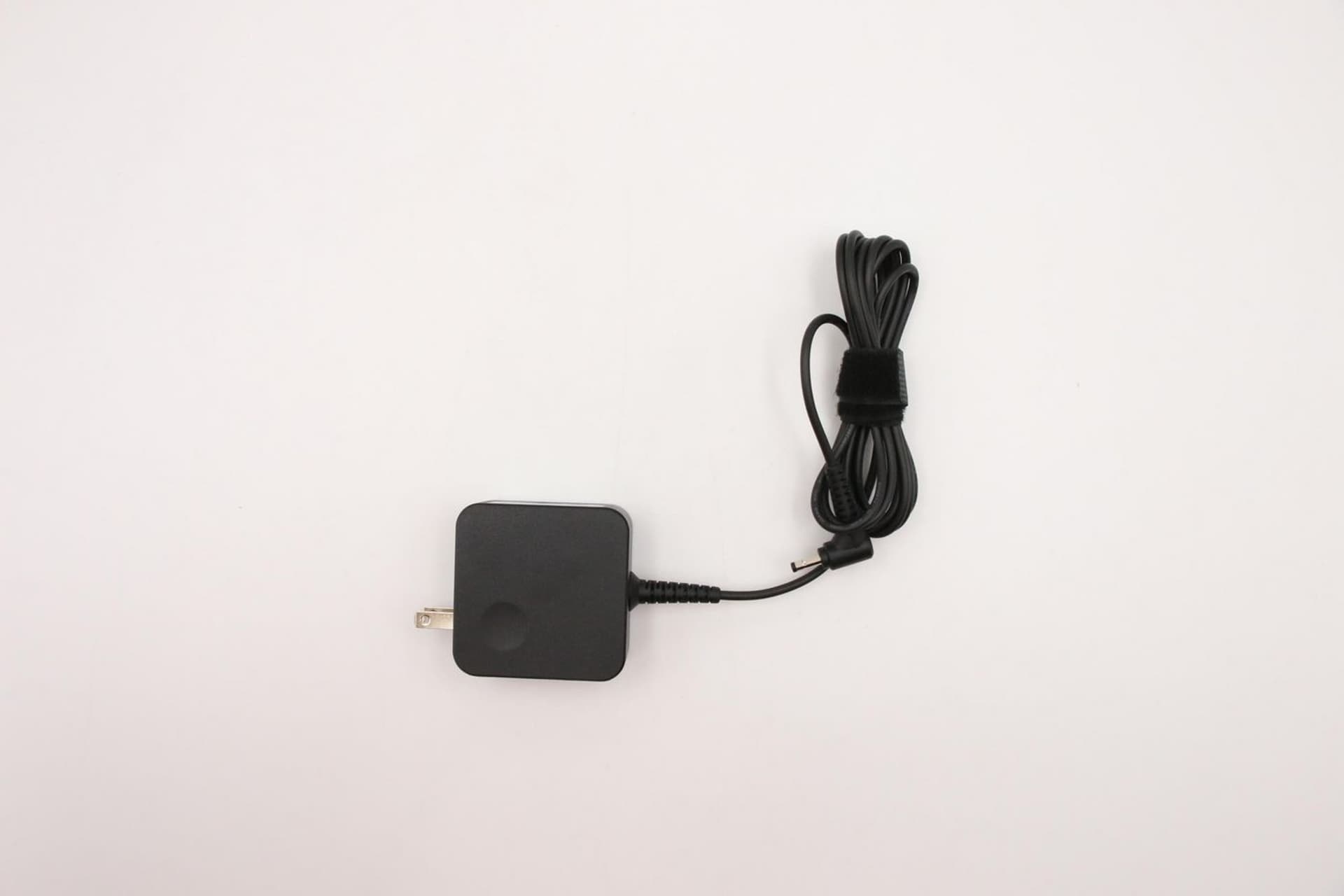 

Lenovo AC Adapter PA-1450-55LL 20V2.2