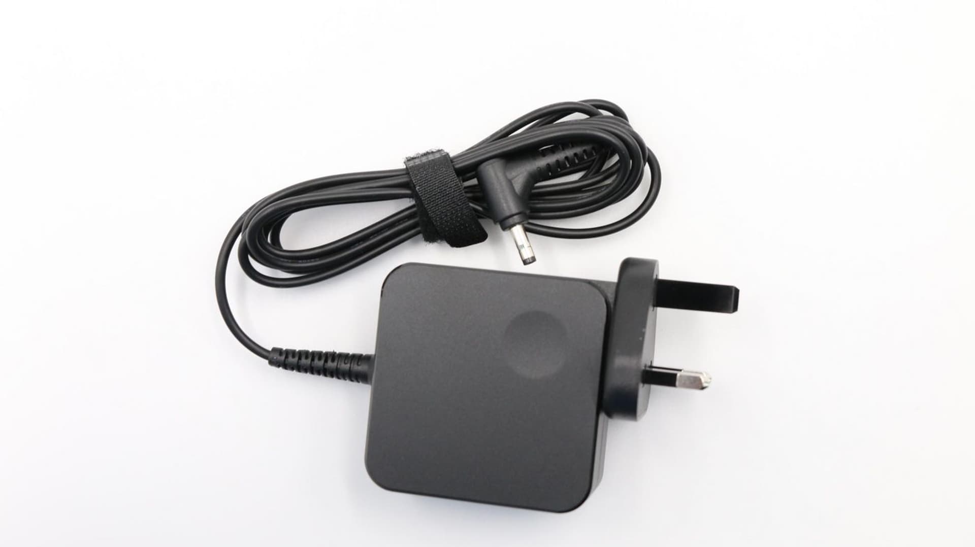 

Lenovo AC Adapter (20 2,25A) UK, 20 2.25a) u