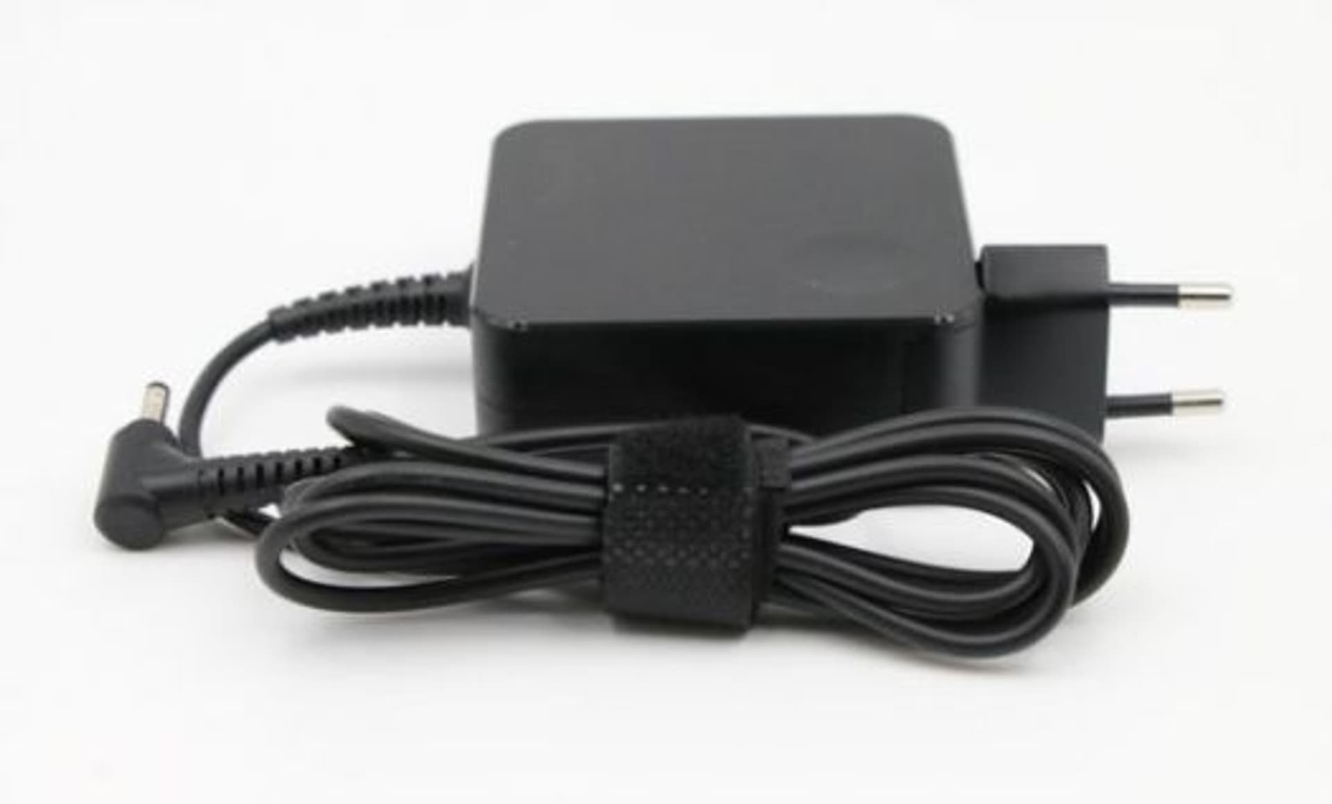 

Lenovo AC Adapter (20V 3,25A)