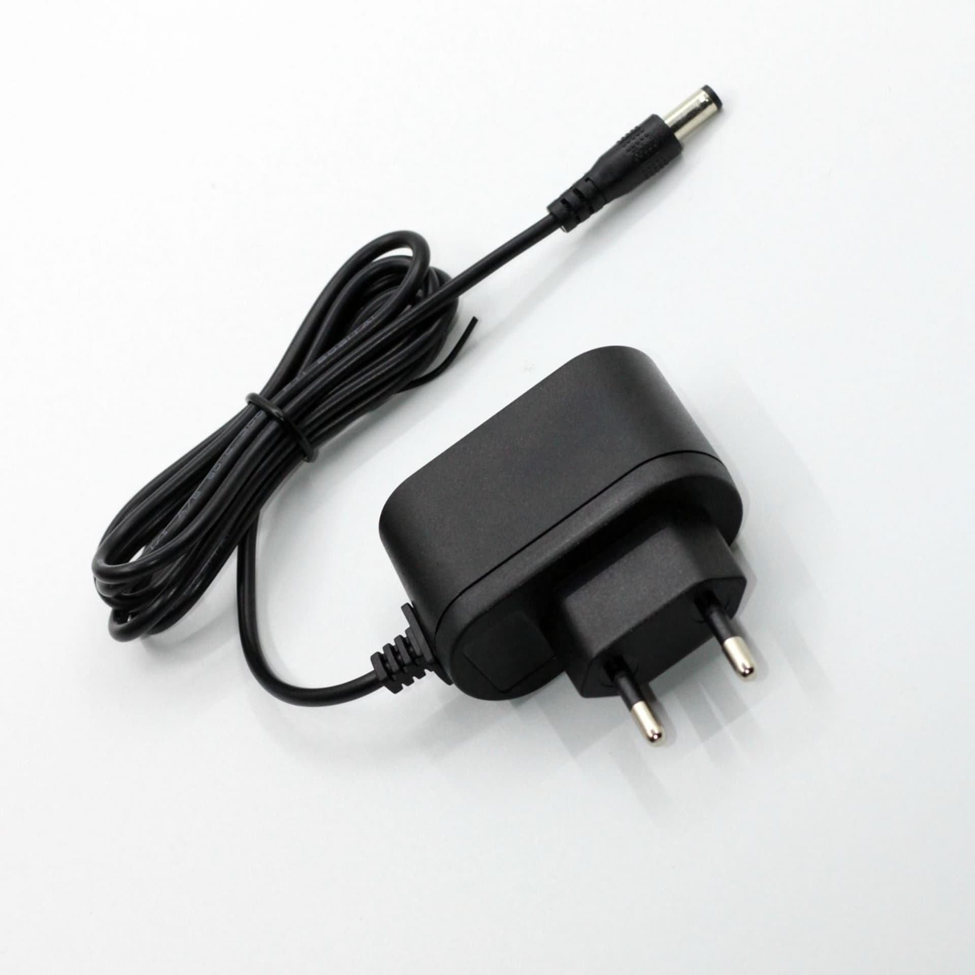 

CoreParts Power Adapter