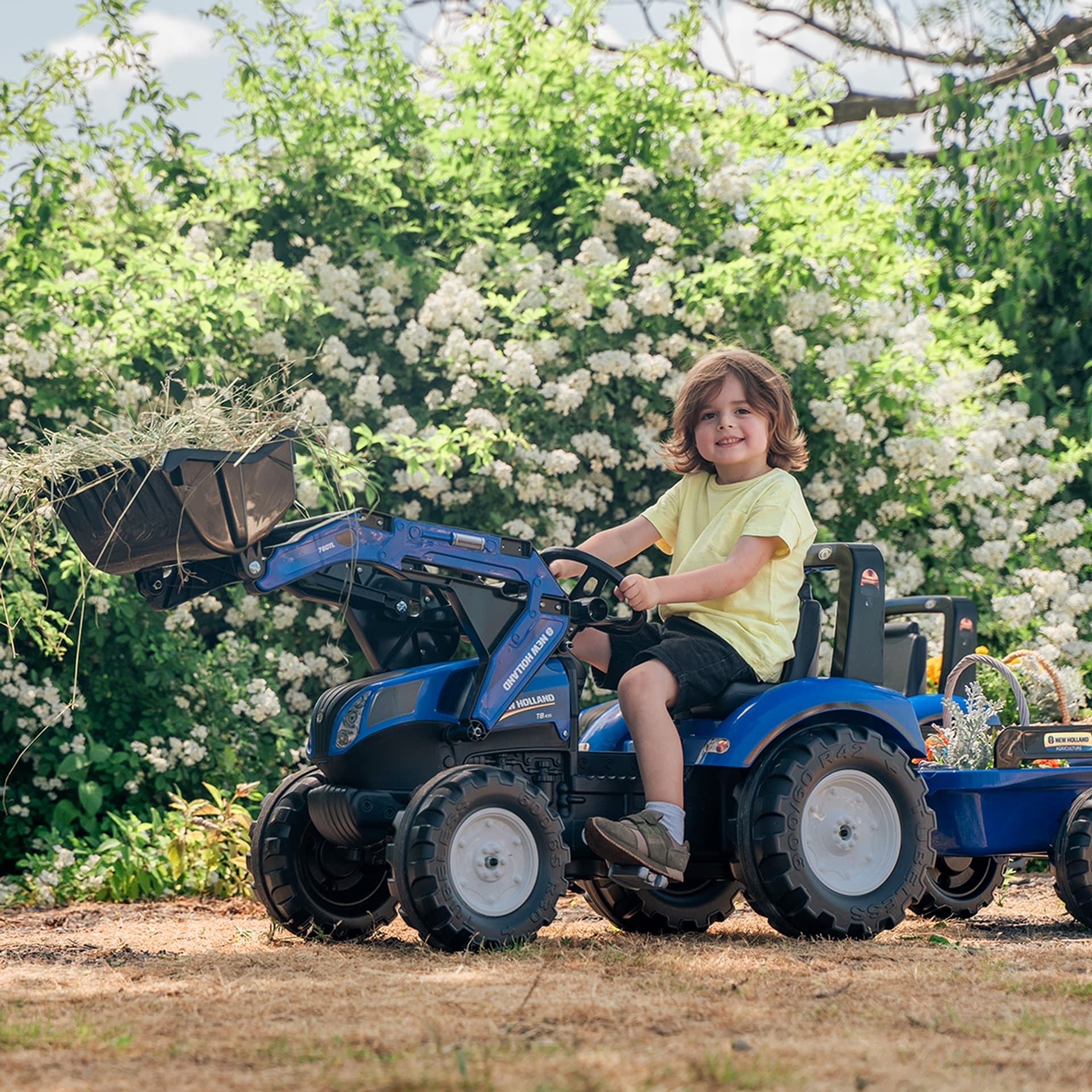 

FALK Traktor New Holland Niebieski na Pedały z Przyczepką od 3 Lat
