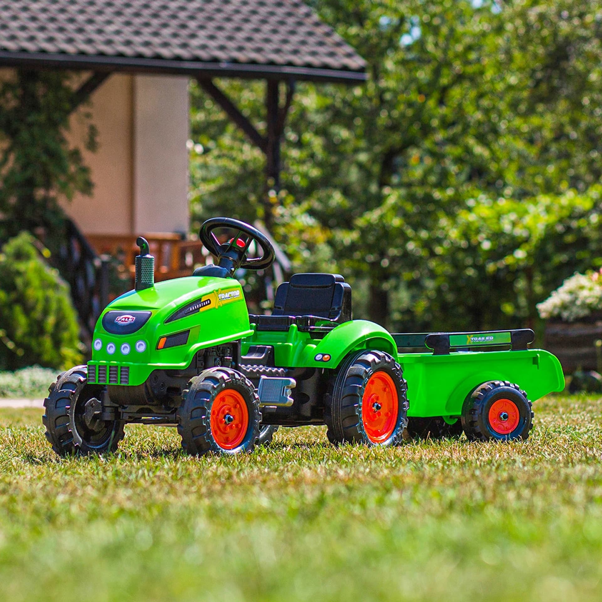 

FALK Traktorek X Tractor Zielony z Przyczepką Klakson od 2 Lat