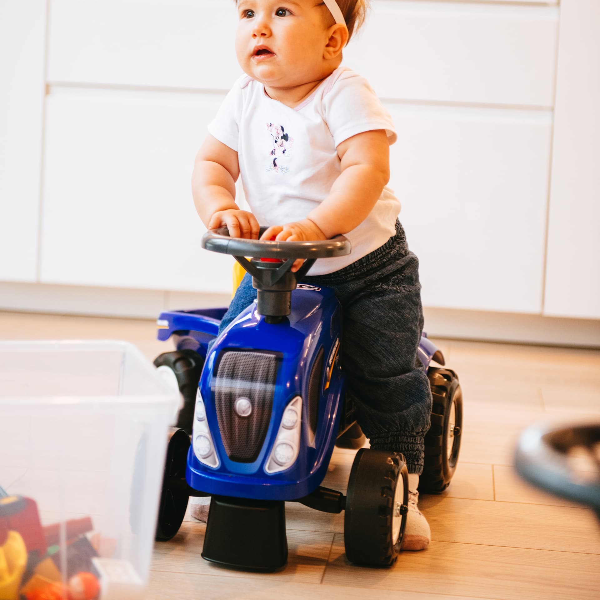 

FALK Traktorek Baby New Holland Niebieski z Przyczepką + akc. od 1 roku