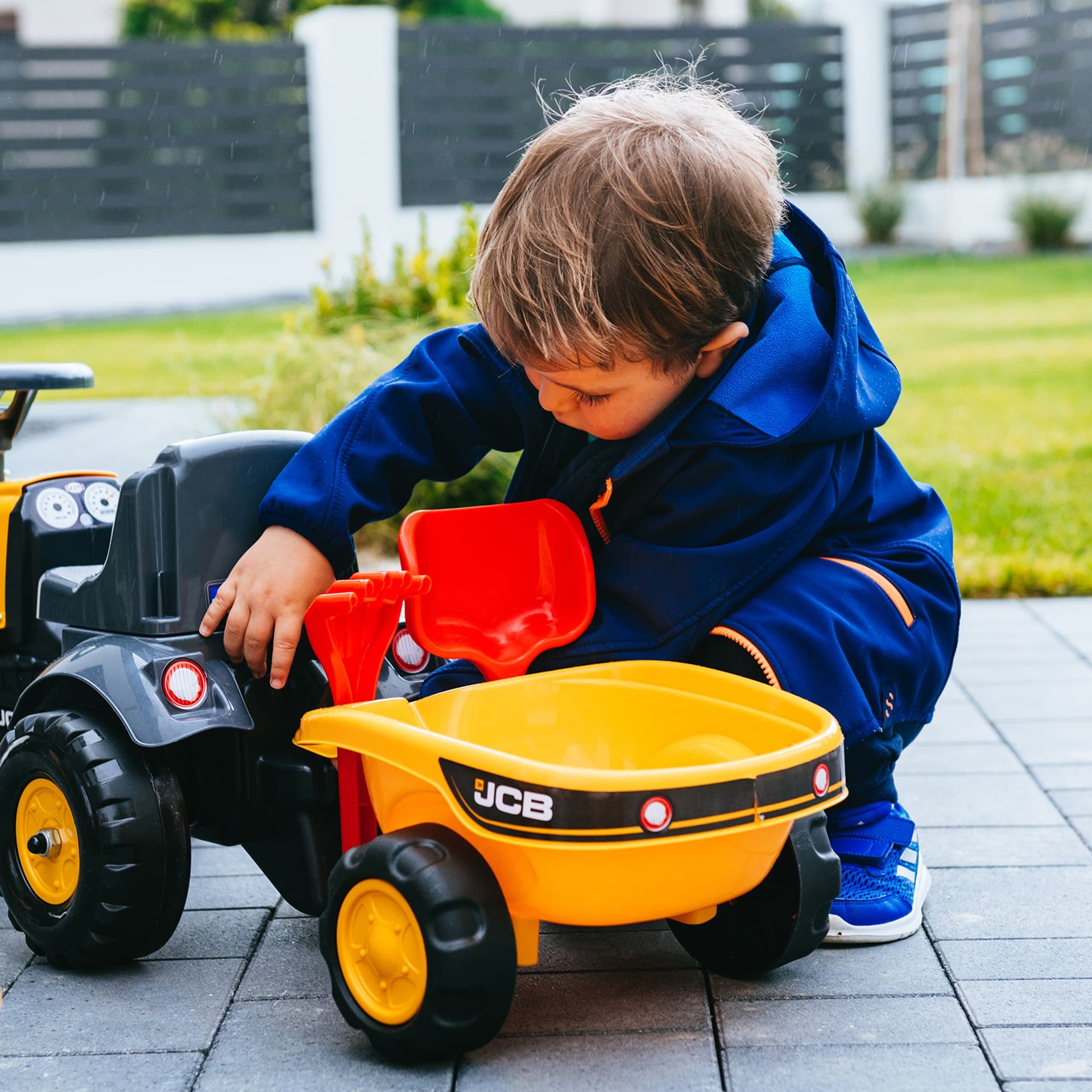 

FALK Traktorek JCB Pomarańćzowy z Przyczepką od 1 roku