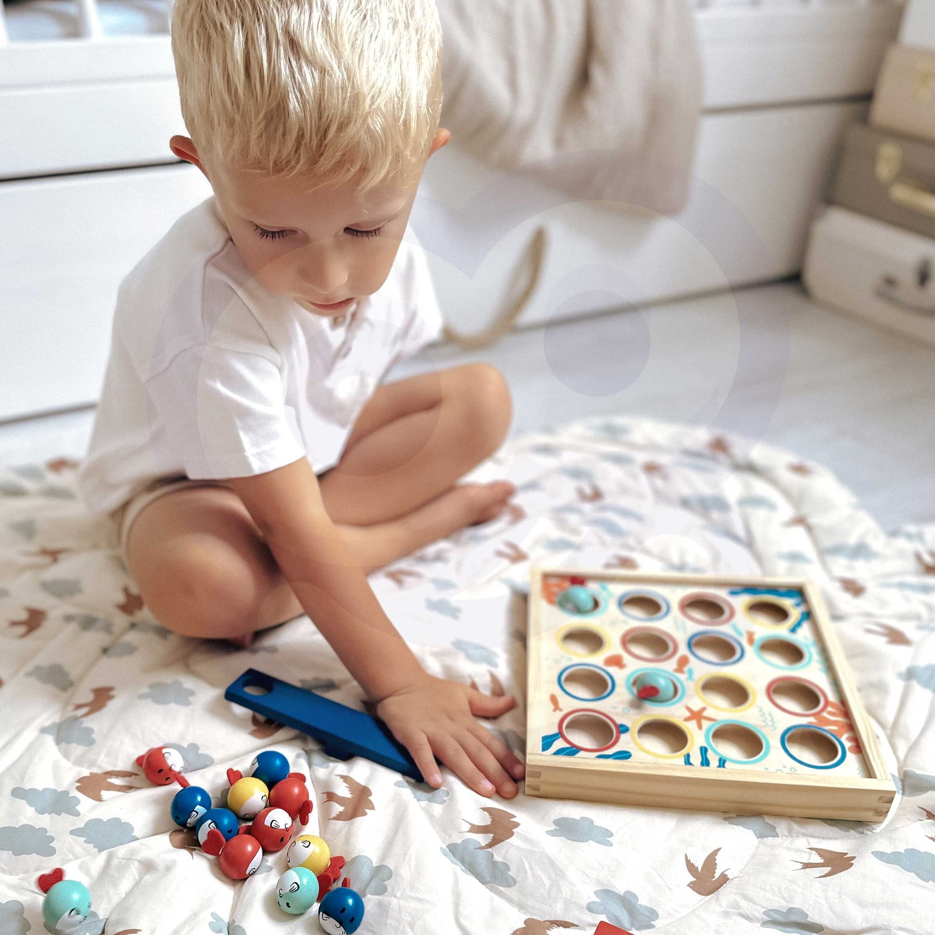 

TOOKY TOY Gra dla Dzieci Drewniany Stół Latające Rybki 19 el.