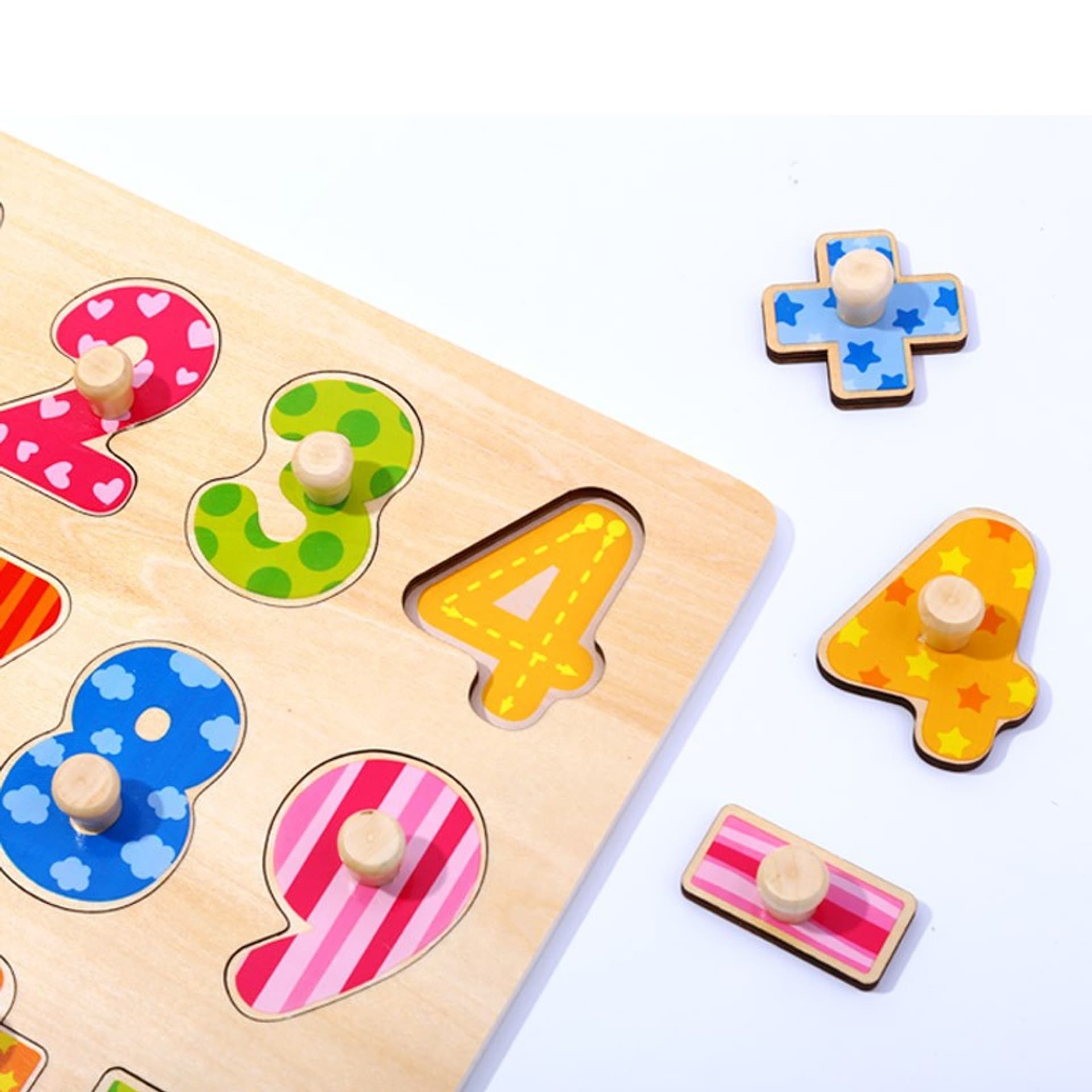 

TOOKY TOY Drewniane Puzzle Nauka Liczenia Układanka Z Pinezkami Cyferki