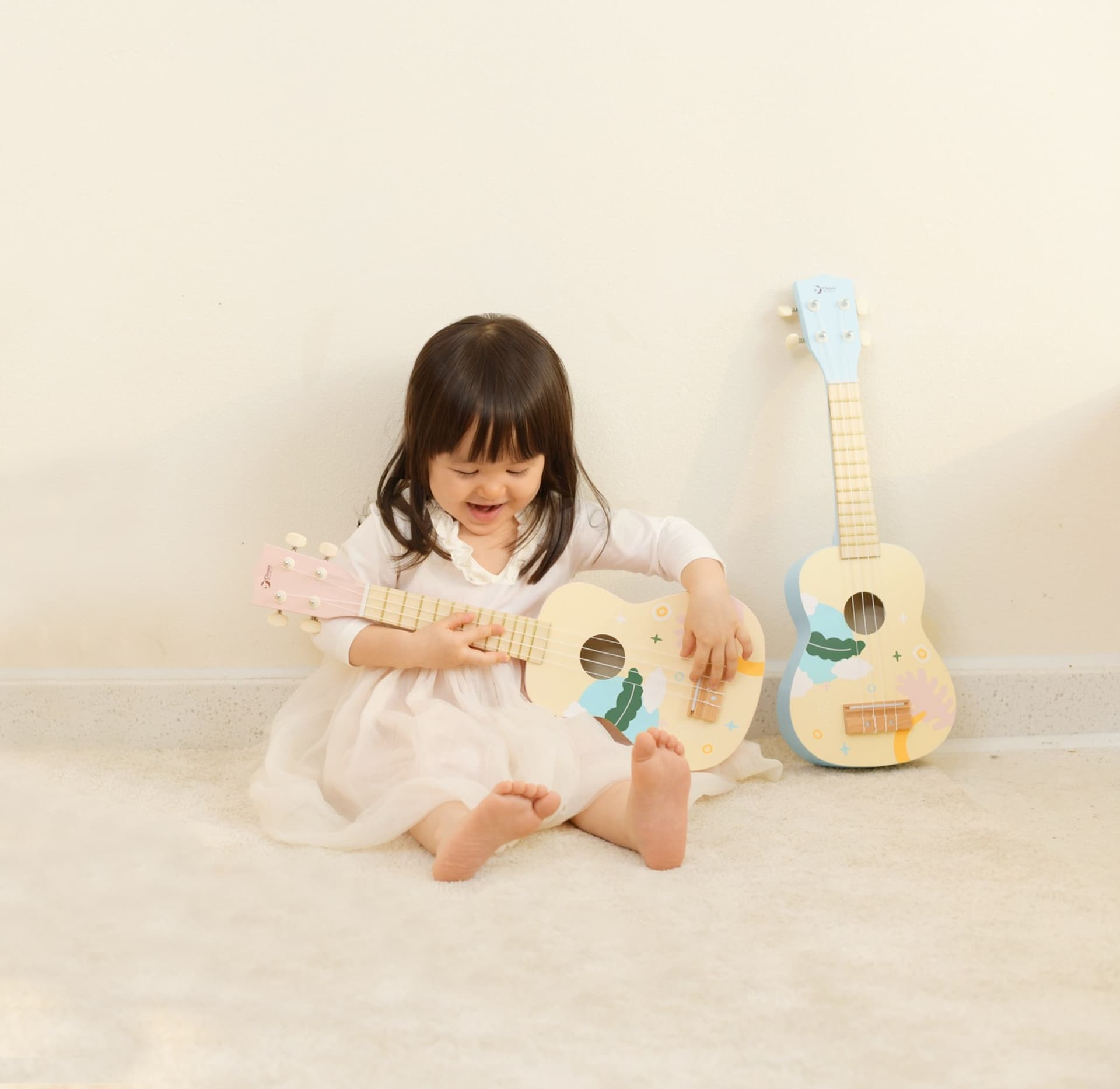 

CLASSIC WORLD Drewniane Ukulele Gitara dla Dzieci Różowa
