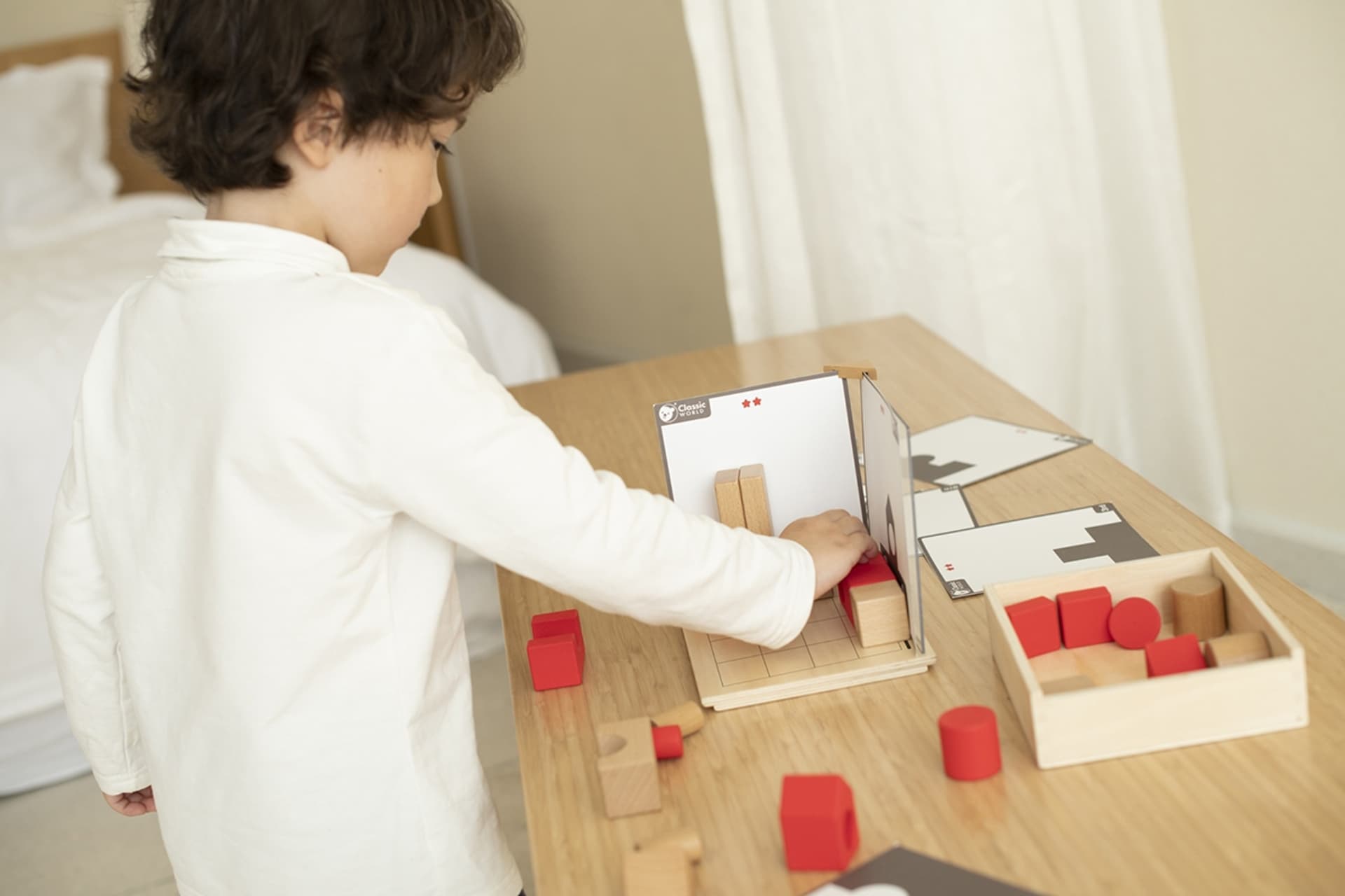 

CLASSIC WORLD Drewniane Klocki Gra Logiczna Budynki Układanka Budowanie Przestrzenne dla Dzieci 41 el.