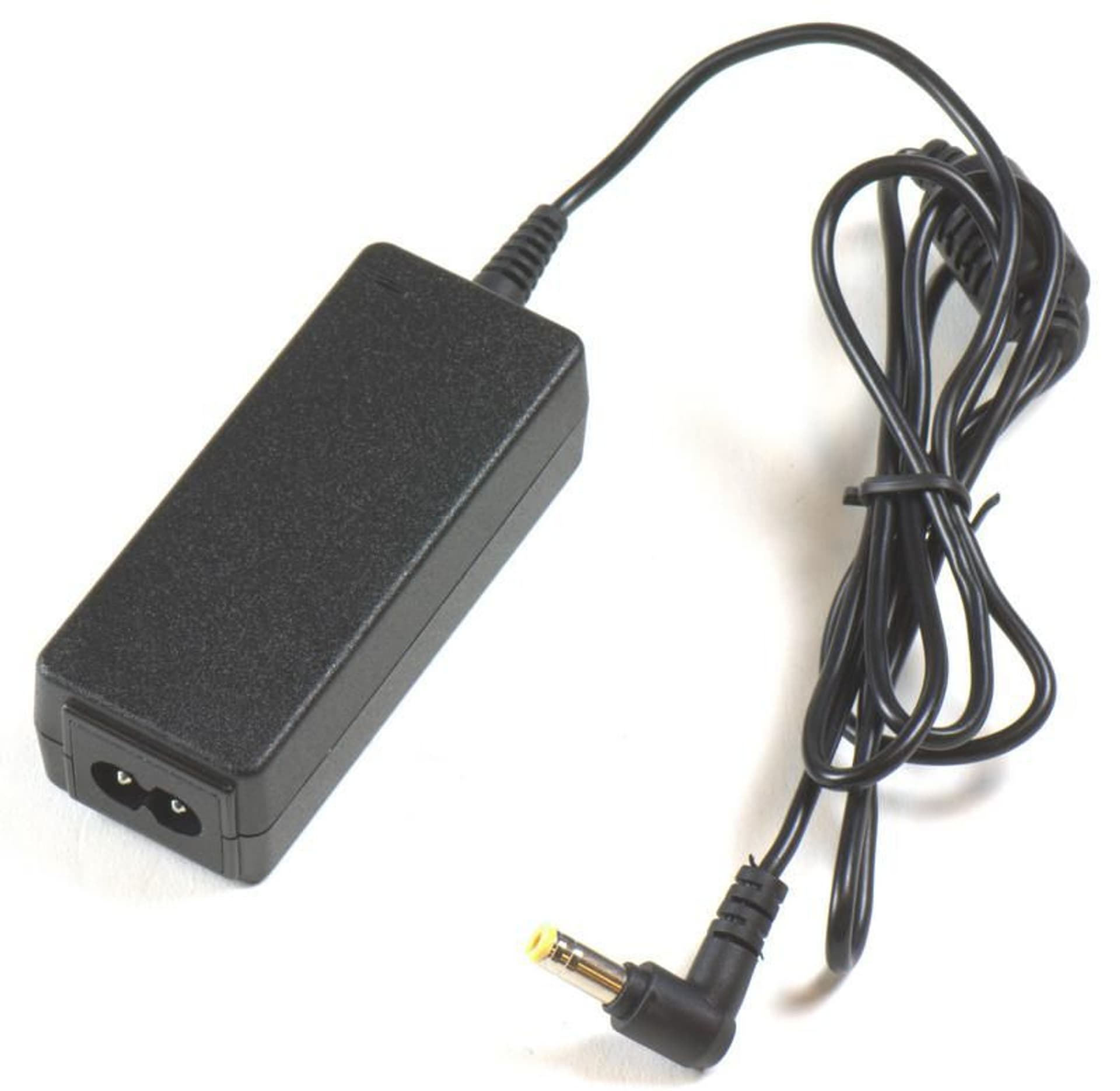 

CoreParts Power Adapter