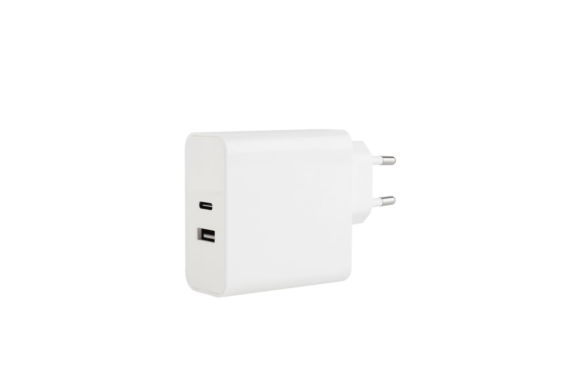 

CoreParts USB-C Power Adapter
