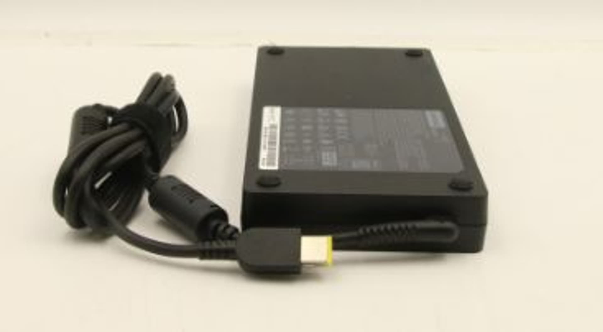 

Lenovo Slim,300W,20V,3P,WW,LTN