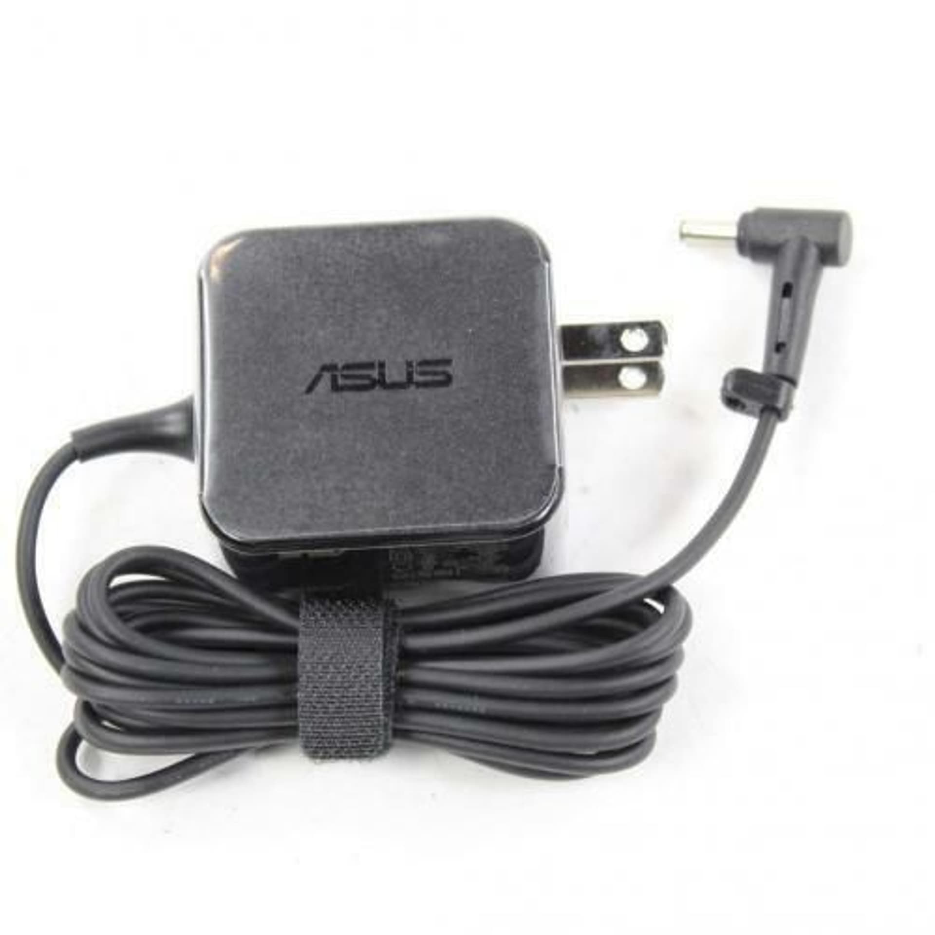 

Asus ADAPTER 45W19V 2P(4PHI) UTYPE, 4phi) utyp