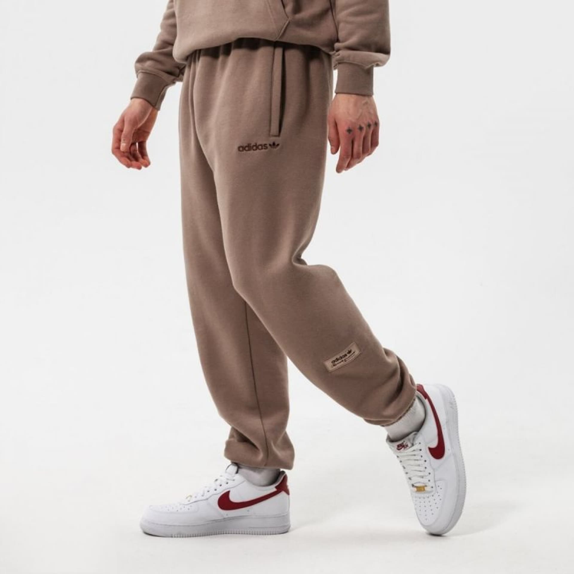 

Spodnie adidas Originals Trf Linear Sp M (kolor Brązowy, rozmiar M)