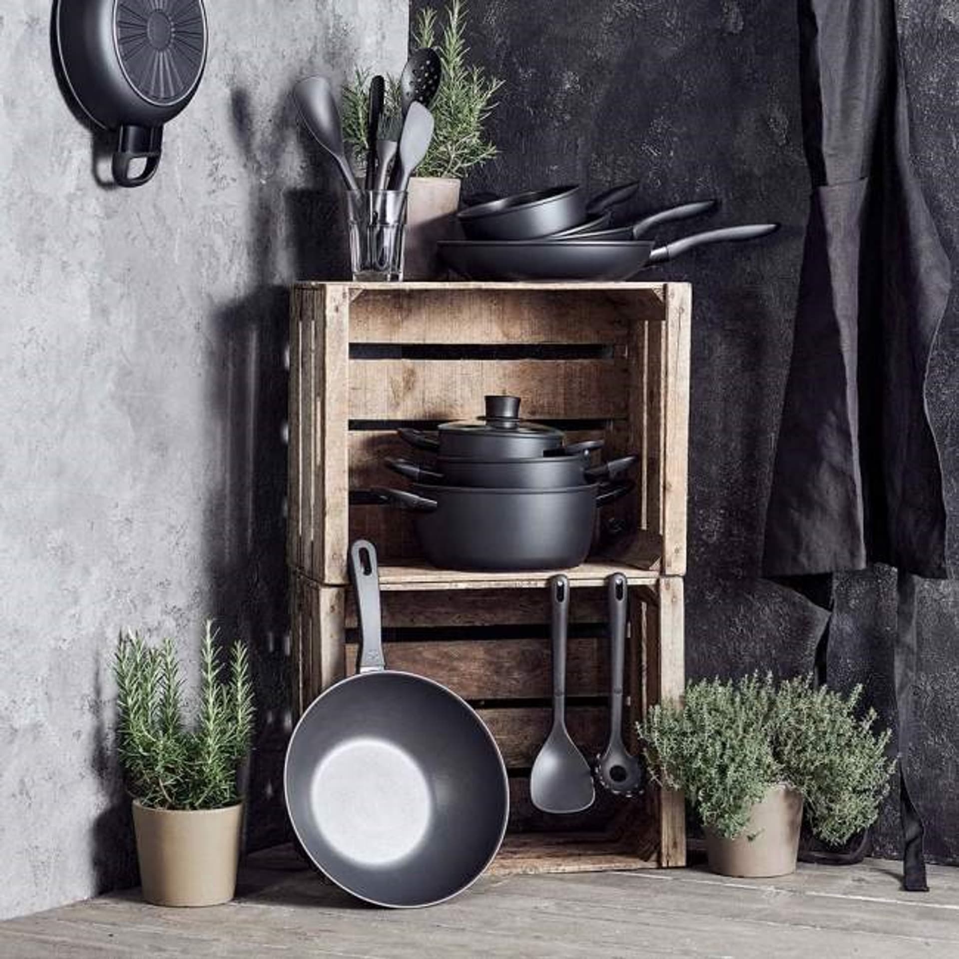 

Patelnia BALLARINI Avola Wok tytanowa 30 cm 75002-915-0
