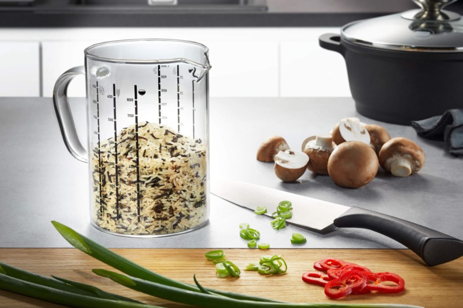 

Dzbanek z miarką 1 ltr GEFU METI G-14452