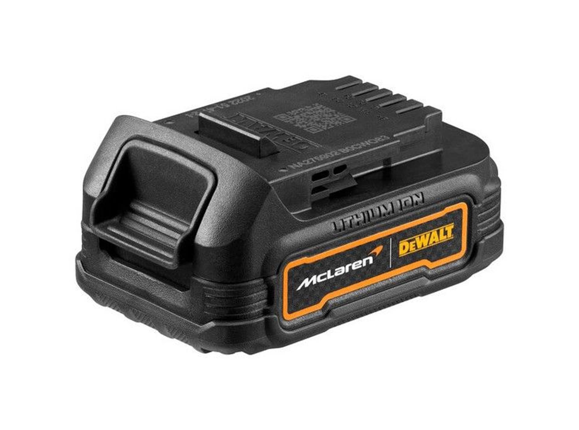 

ZESTAW WKRĘTARKA DCD805+ZAKRĘTARKA DCF850 18V 2*1.7AH TSTAK