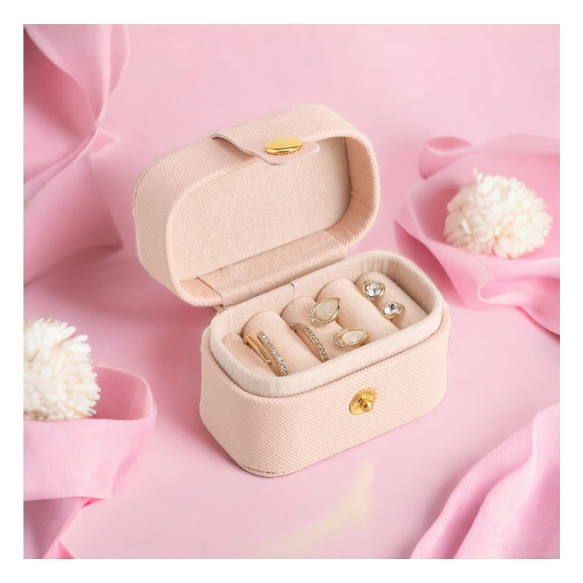 

Mini szkatułka na biżuterię etui organizer PD151R