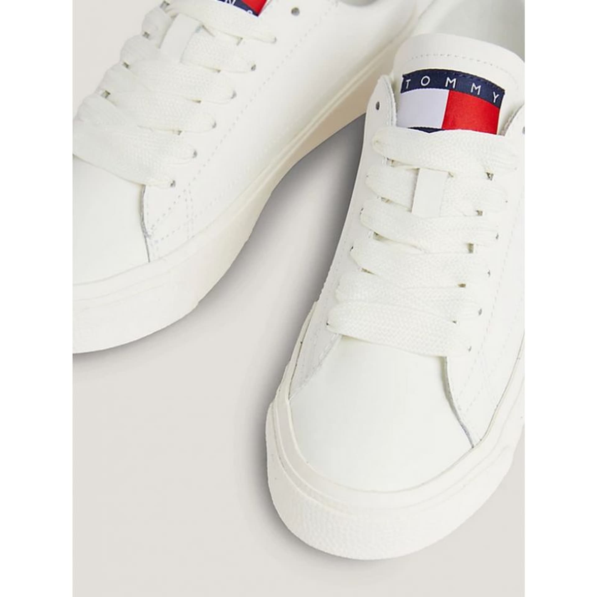 

Buty Tommy Hilfiger Vulc Lealther Plat Lc M (kolor Biały, rozmiar 37)