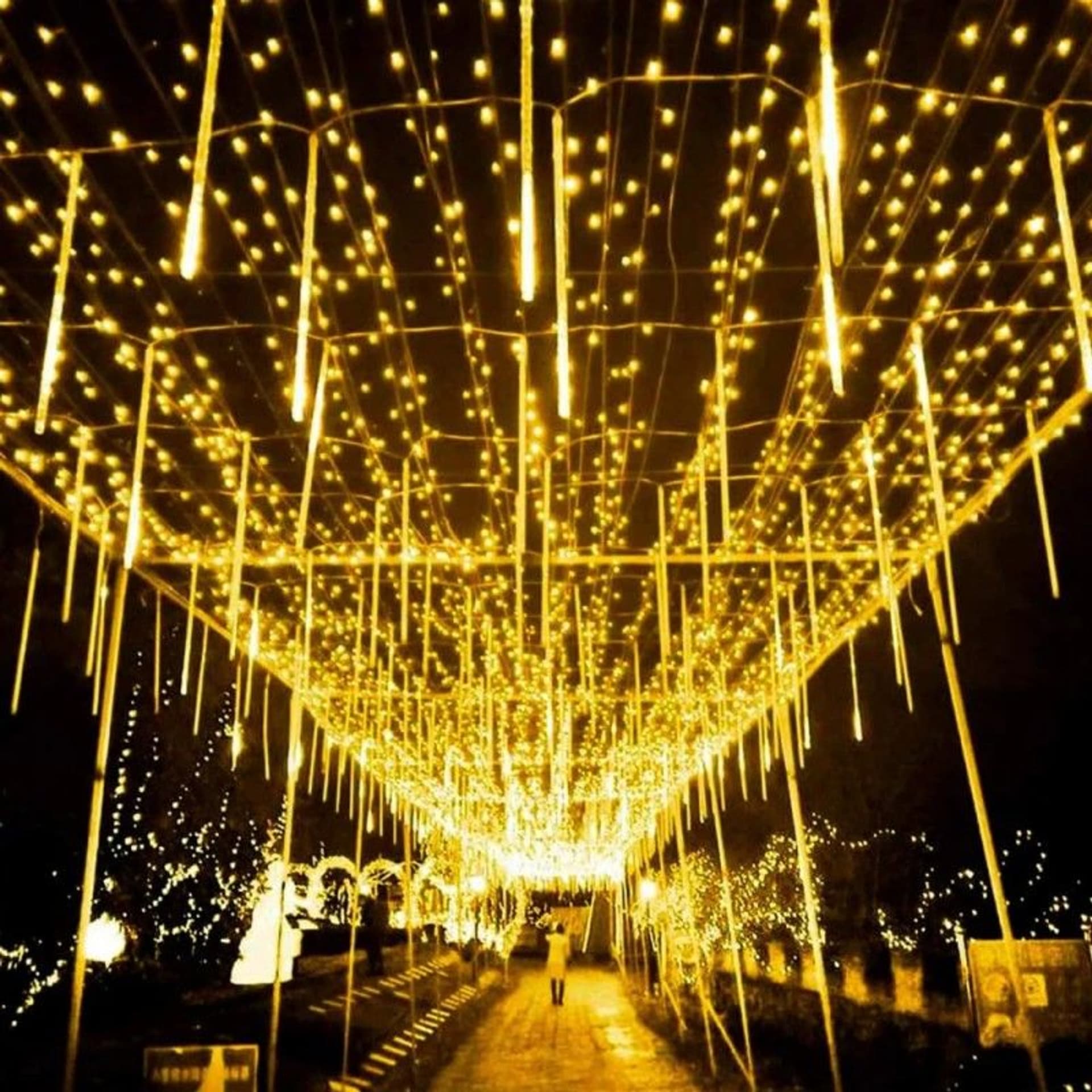 

Światełka lampki zewnętrzne Padający Śnieg METEORY Sople LAMP23CB