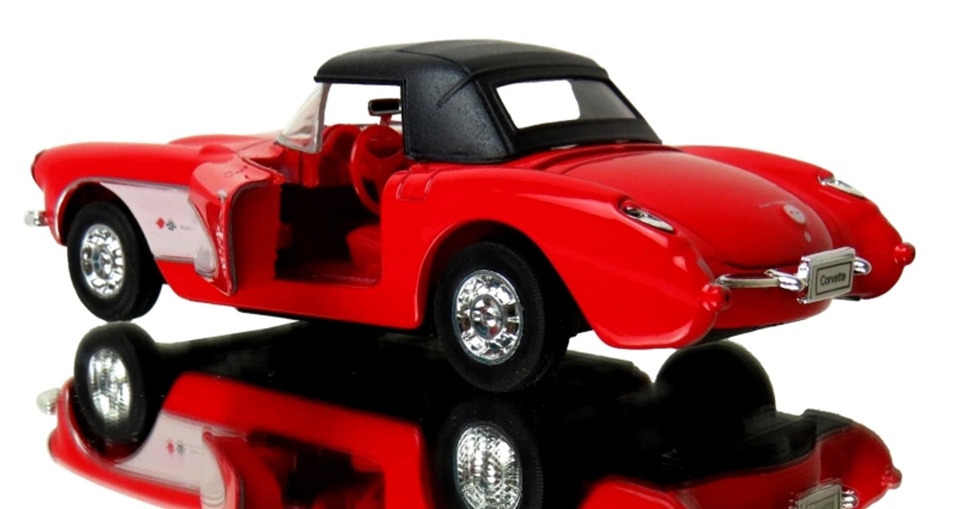 

WELLY 1957 CHEVROLET CORVETTE 1:24 SAMOCHÓD KOLEKCJONERSKI