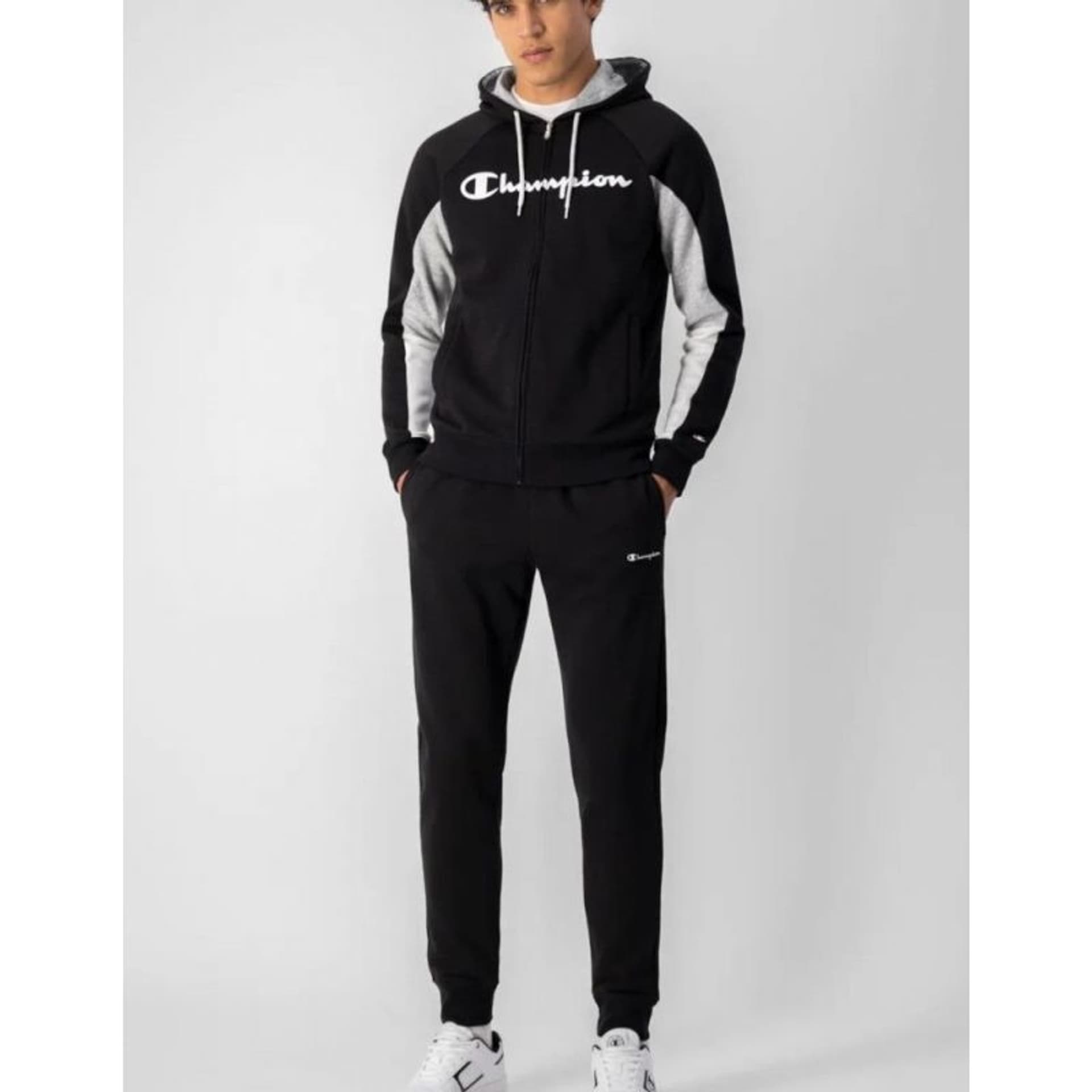 

Dres Champion Hooded Full Zip Suit M (kolor Czarny, rozmiar XL)