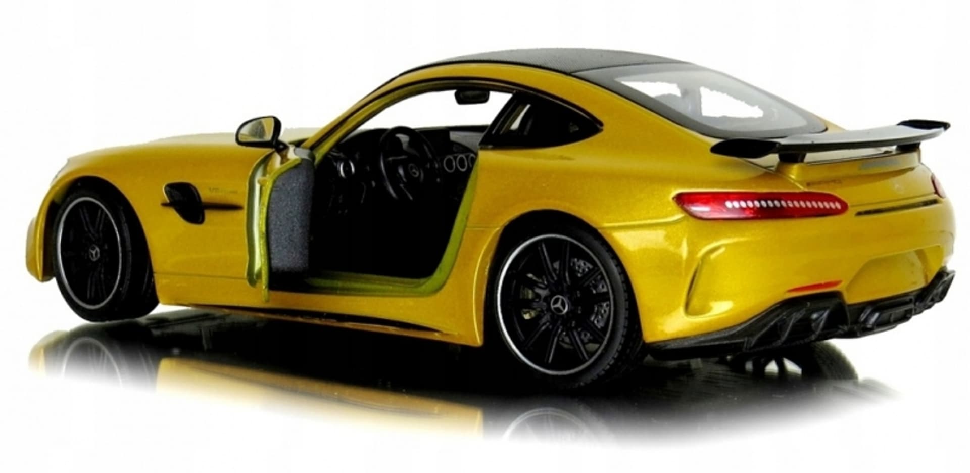 

WELLY MERCEDES AMG GTR 1:24 SAMOCHÓD KOLEKCJONERSKI