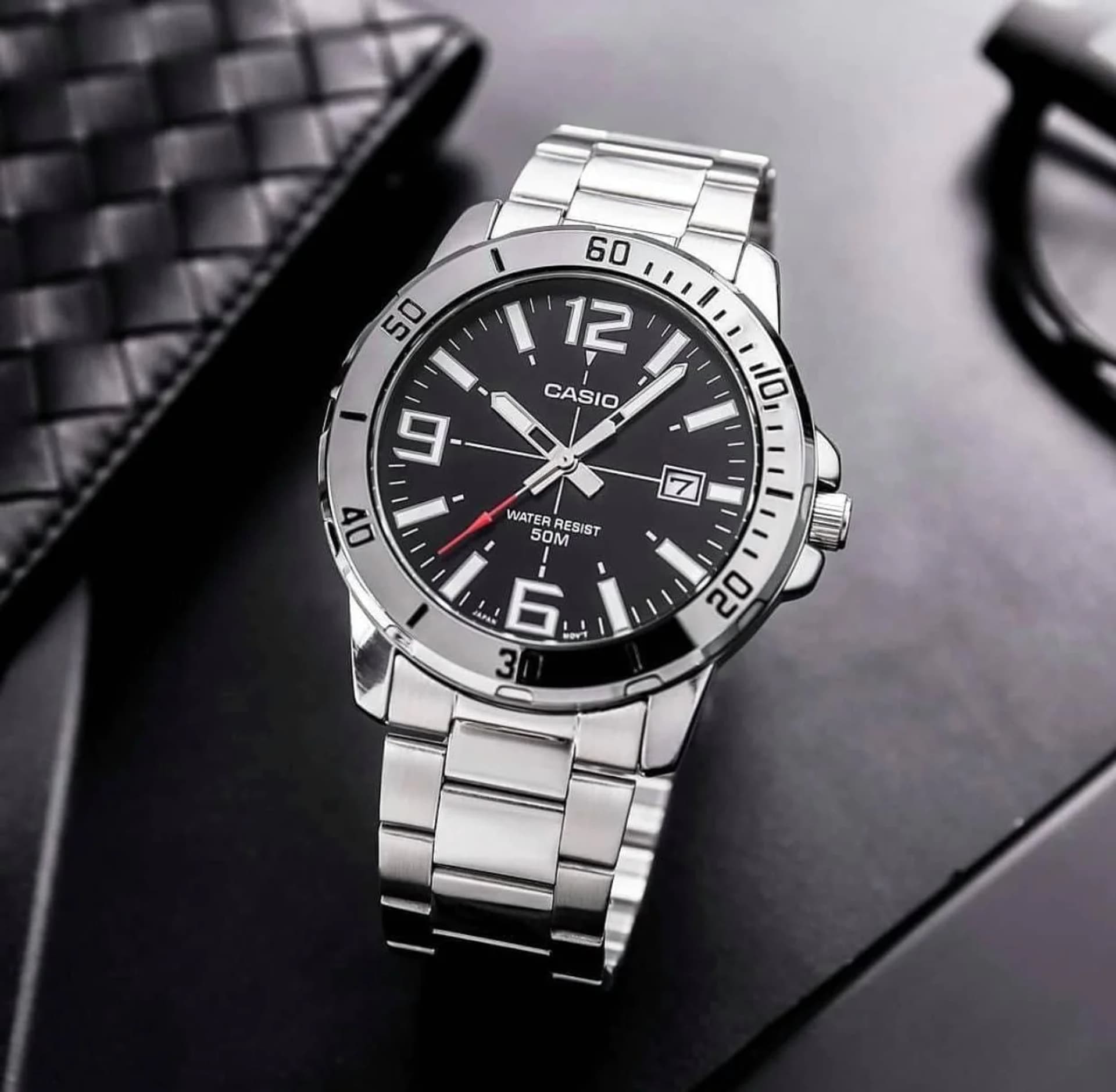 

ZEGAREK MĘSKI CASIO MTP-VD01D-1BV + BOX