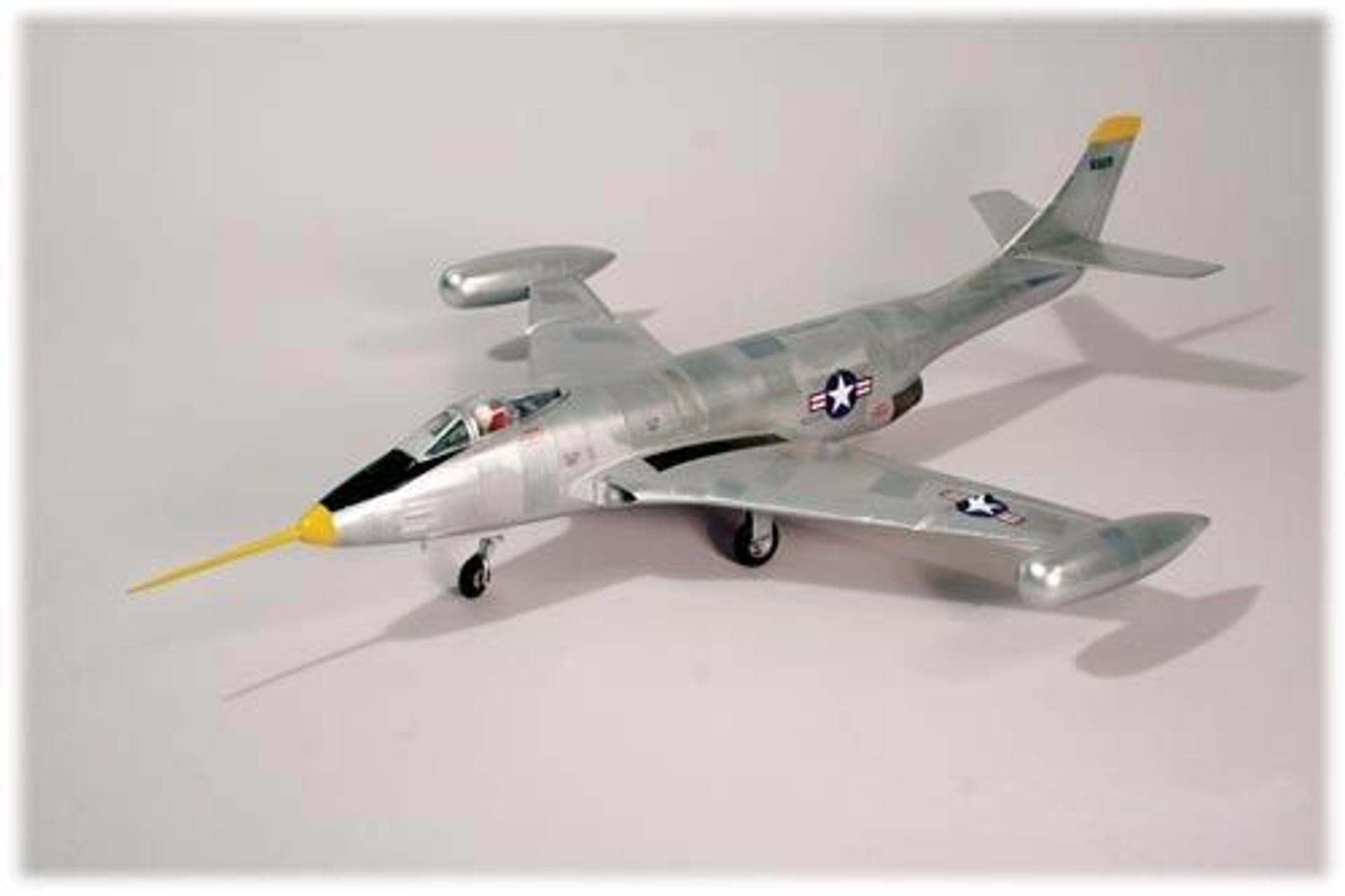 

Model Plastikowy Do Sklejania Lindberg (USA) Odrzutowiec XF-88 Voodoo, Usa) odrzutowiec xf-88 voodo