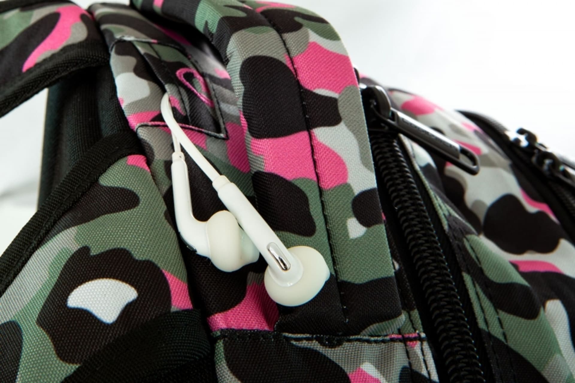 

PLECAK COOLPACK CP CAMO PINK BADGES 27L DART