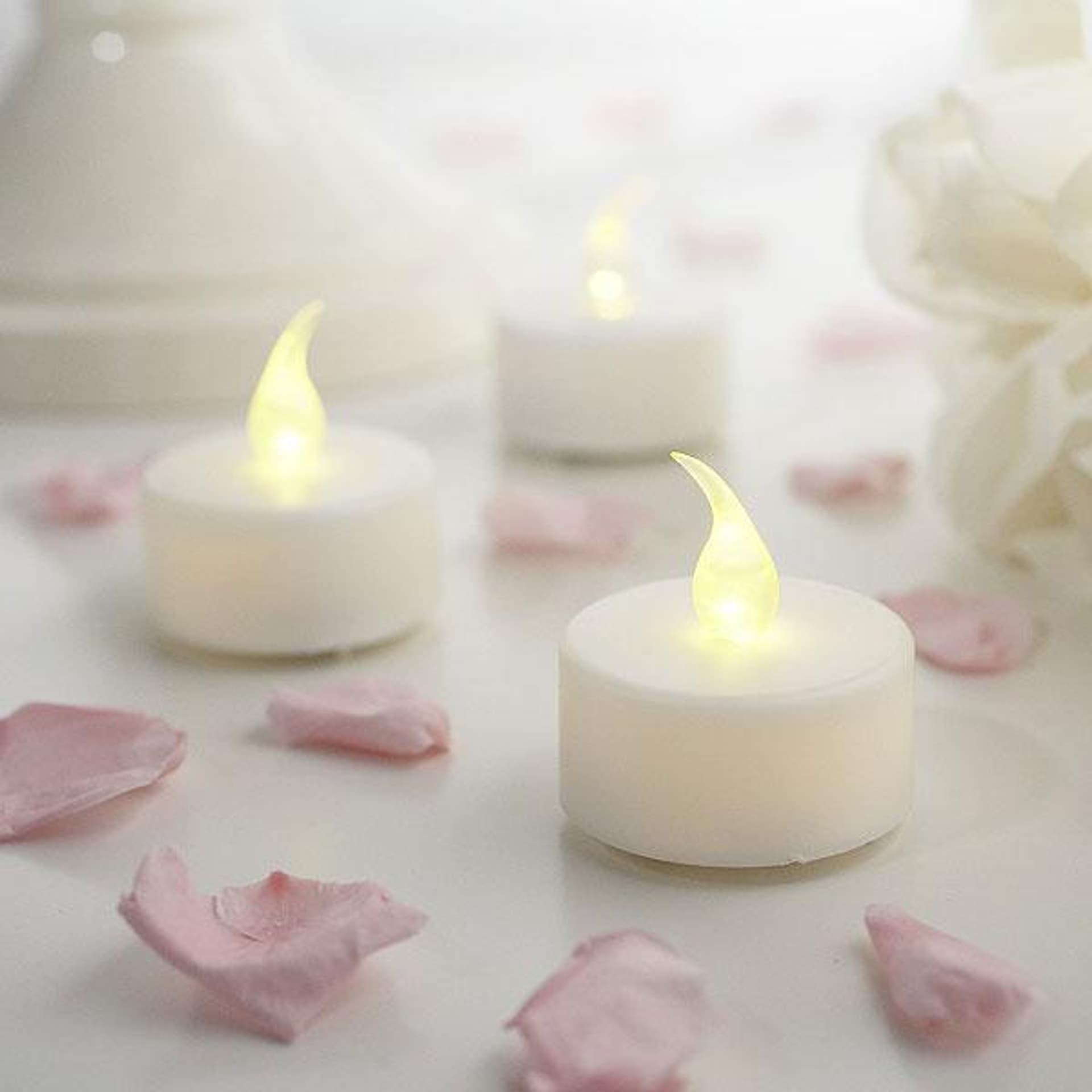 

Komplet świec Tealight Led - 4 szt