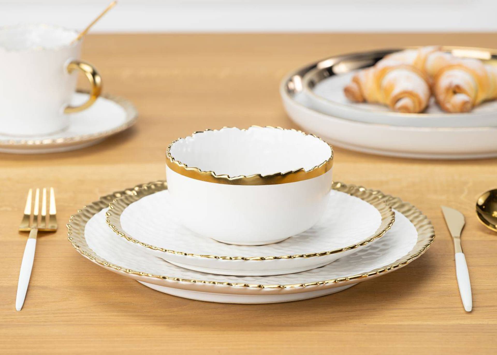 

Salaterka Kati White Gold