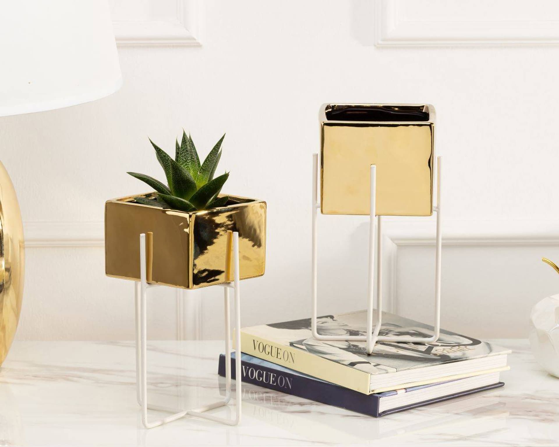

Doniczka Mizu Gold White 23 cm