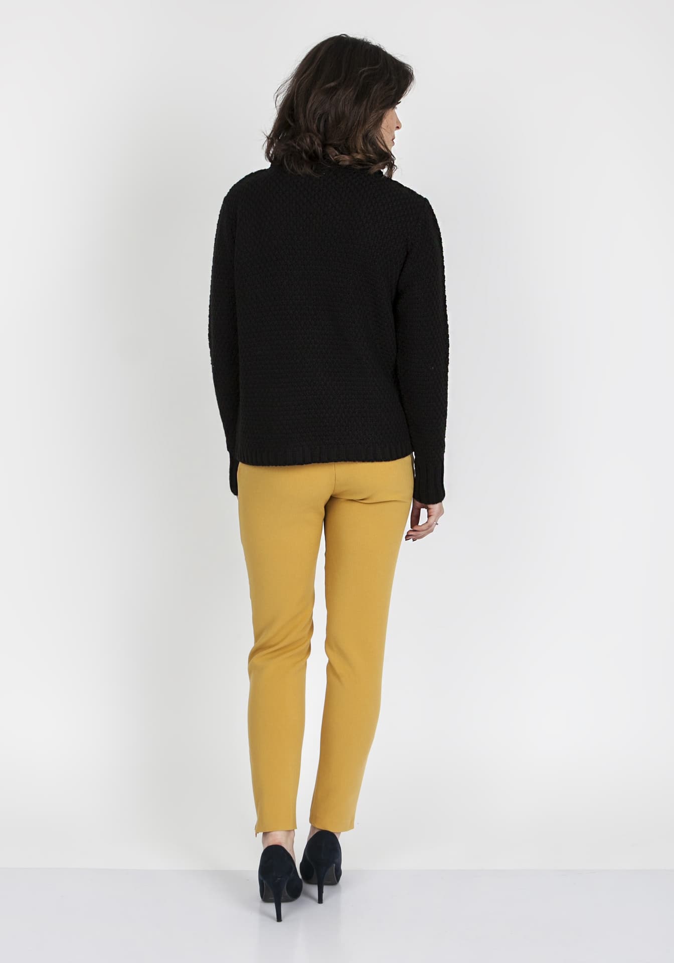 

Sweter Estelle SWE 121 Czarny (Rozmiar L)