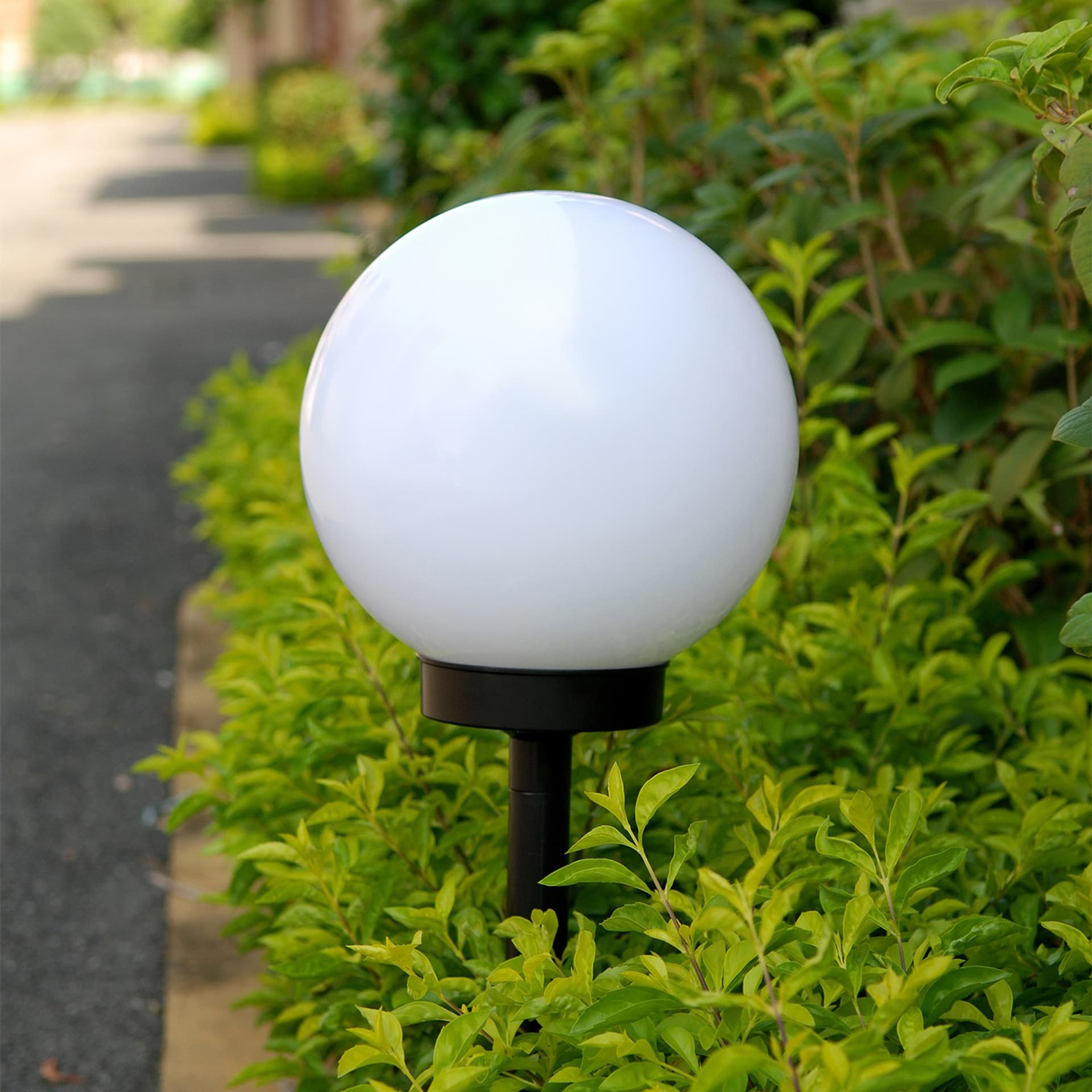 

Solarna lampa wolnostojąca ogrodowa GreenBlue, kula 15x15x48cm, bialy LED, GB121
