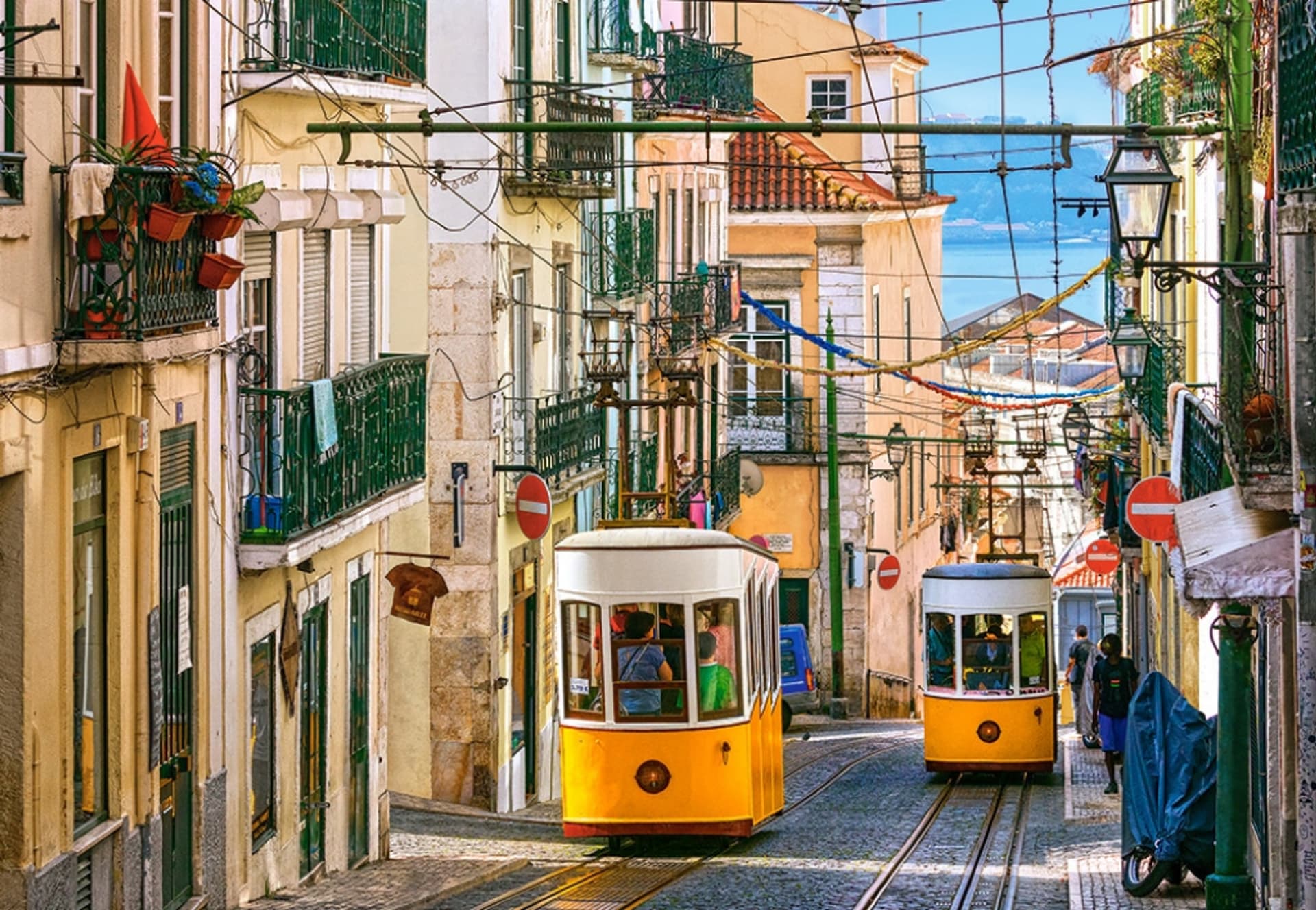 

PUZZLE LISBON TRAMS 1000el CASTORLAND