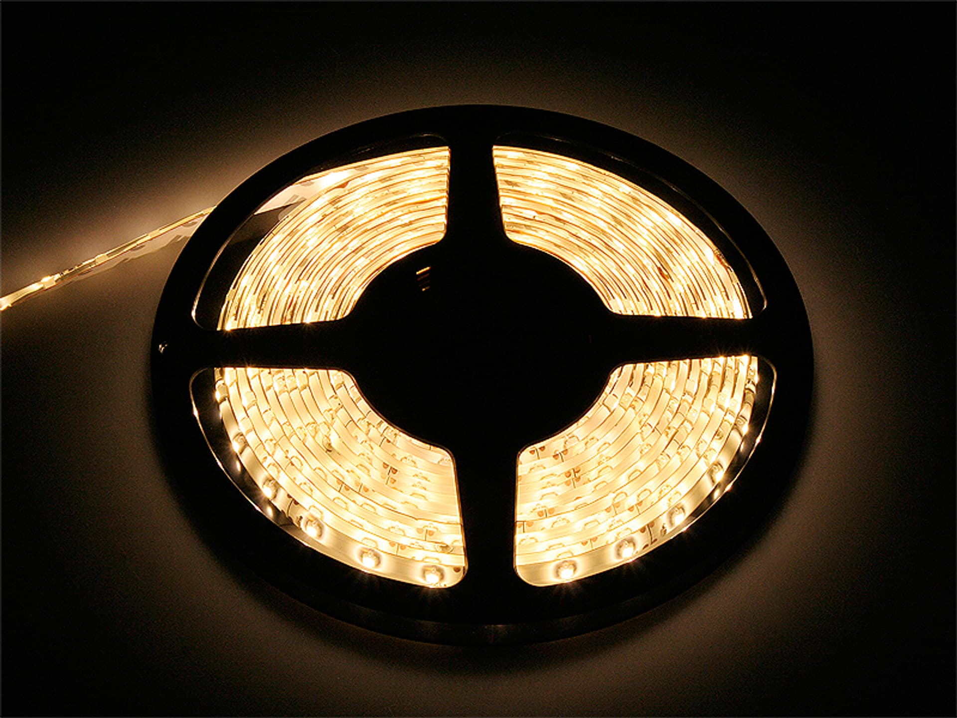 

Taśma LED 24V b.ciepły 3528 5m/300wod+DC (1PH)