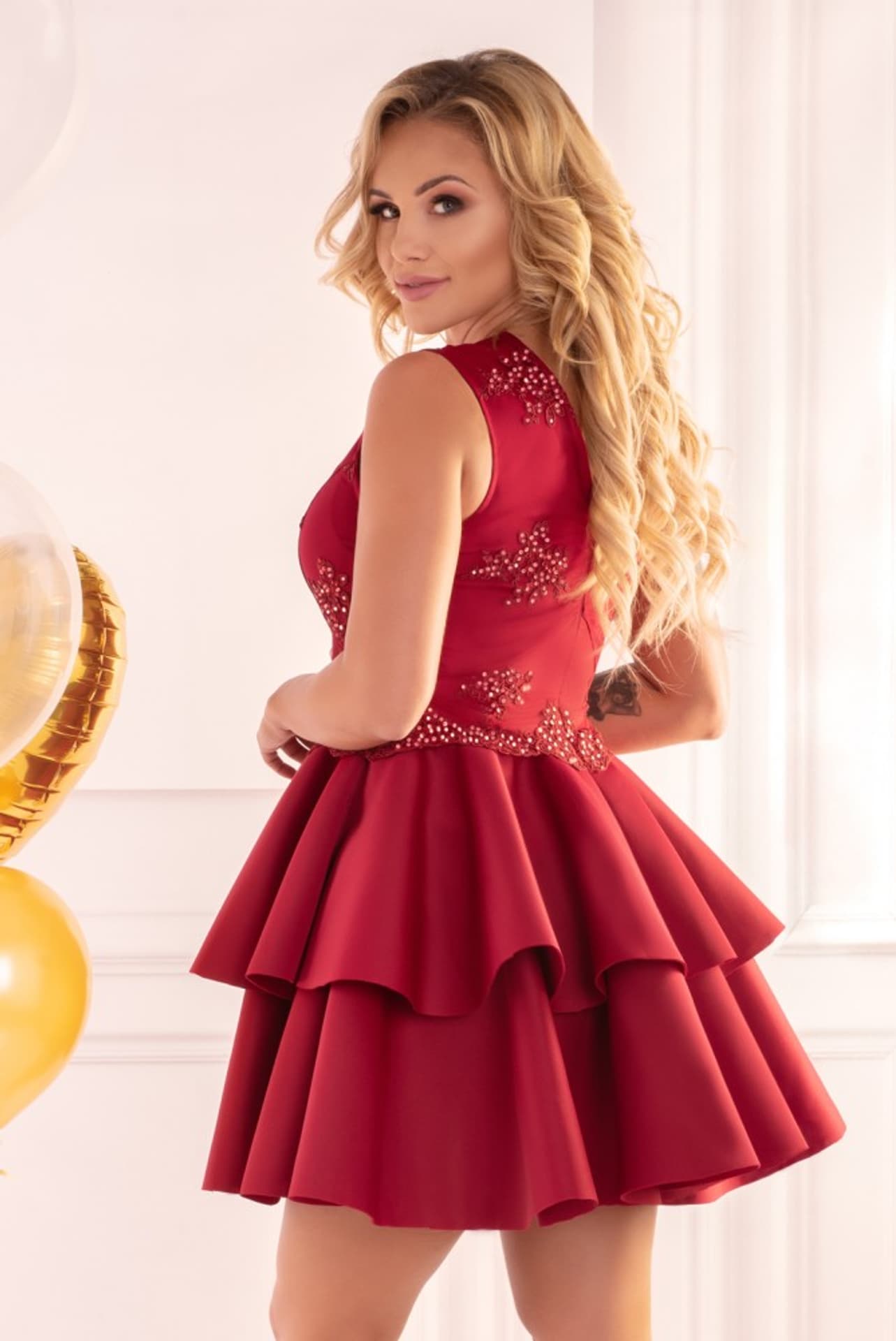 

Sukienka Karieela Wine Red (Rozmiar XL)