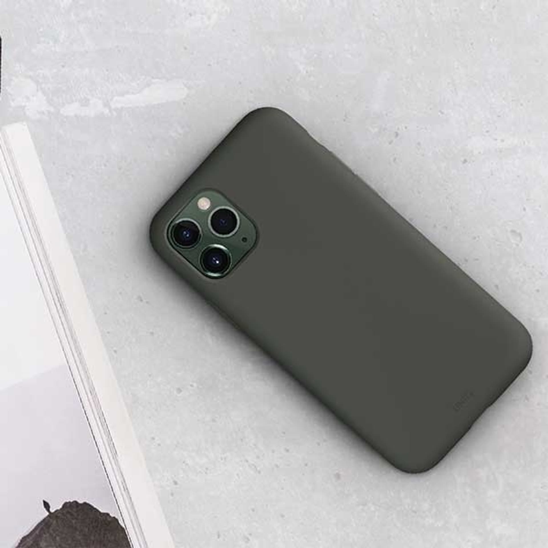 

UNIQ etui Lino Hue iPhone 11 Pro Max szary/moss grey