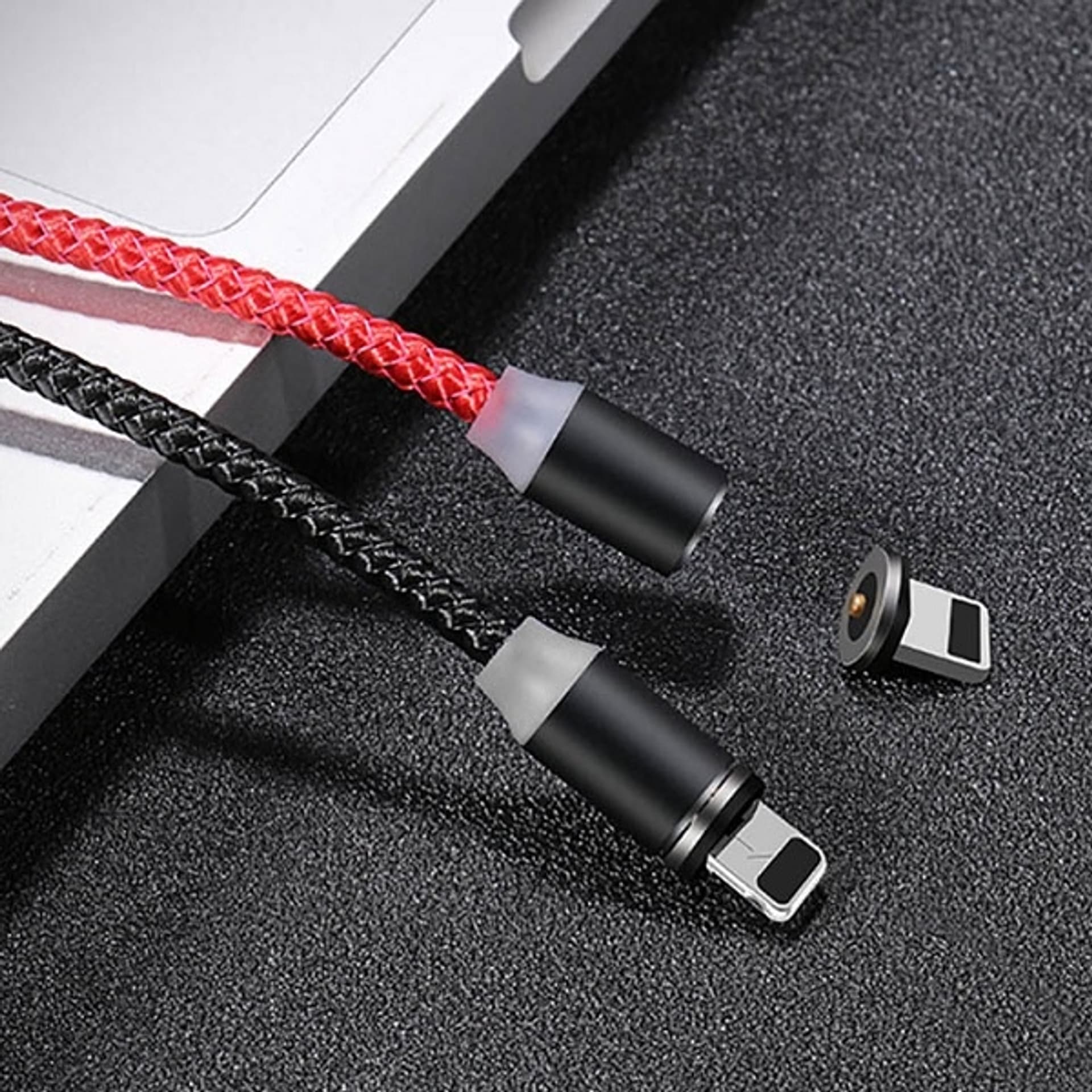 

USAMS Kabel magnetyczny U-Sure lightning 1m 2.1A pleciony czarny/black SJ292USB01 (US-SJ292)