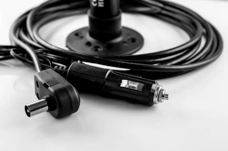 

Antena telewizyjna samochodowa korona mobil dvb-t dookólna 12v 24v