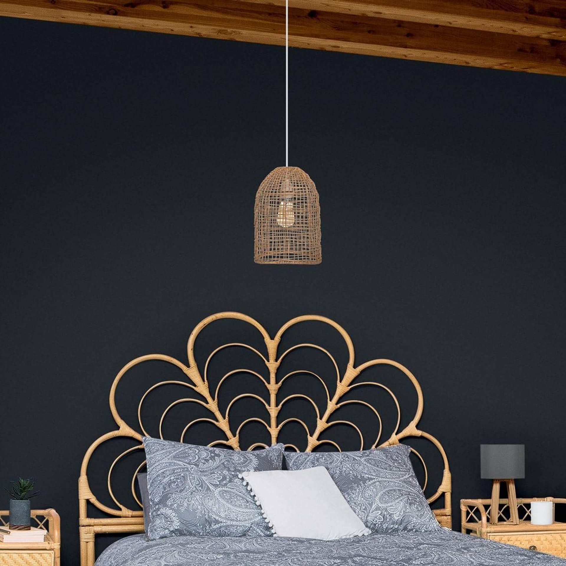 

Lampa wisząca Karla rattanowa 24 cm
