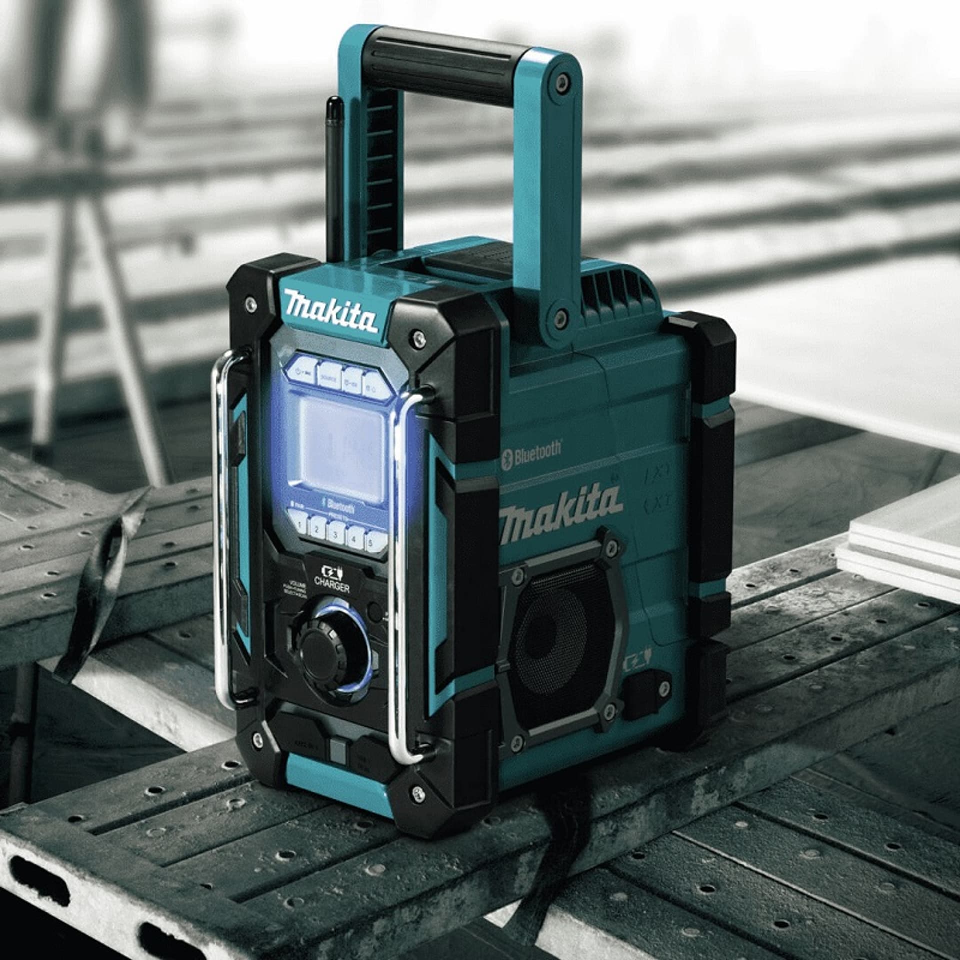 

ODBIORNIK RADIOWY CXT/LXT BLUETOOTH, Z ŁADOWARKĄ 0*AH