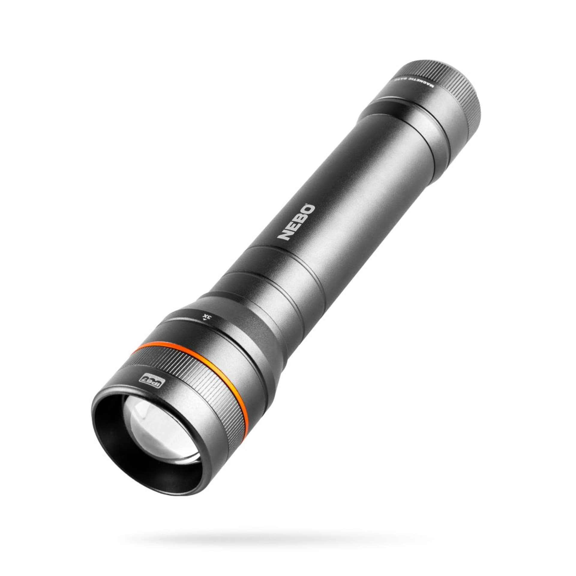 

Latarka NEWTON 750