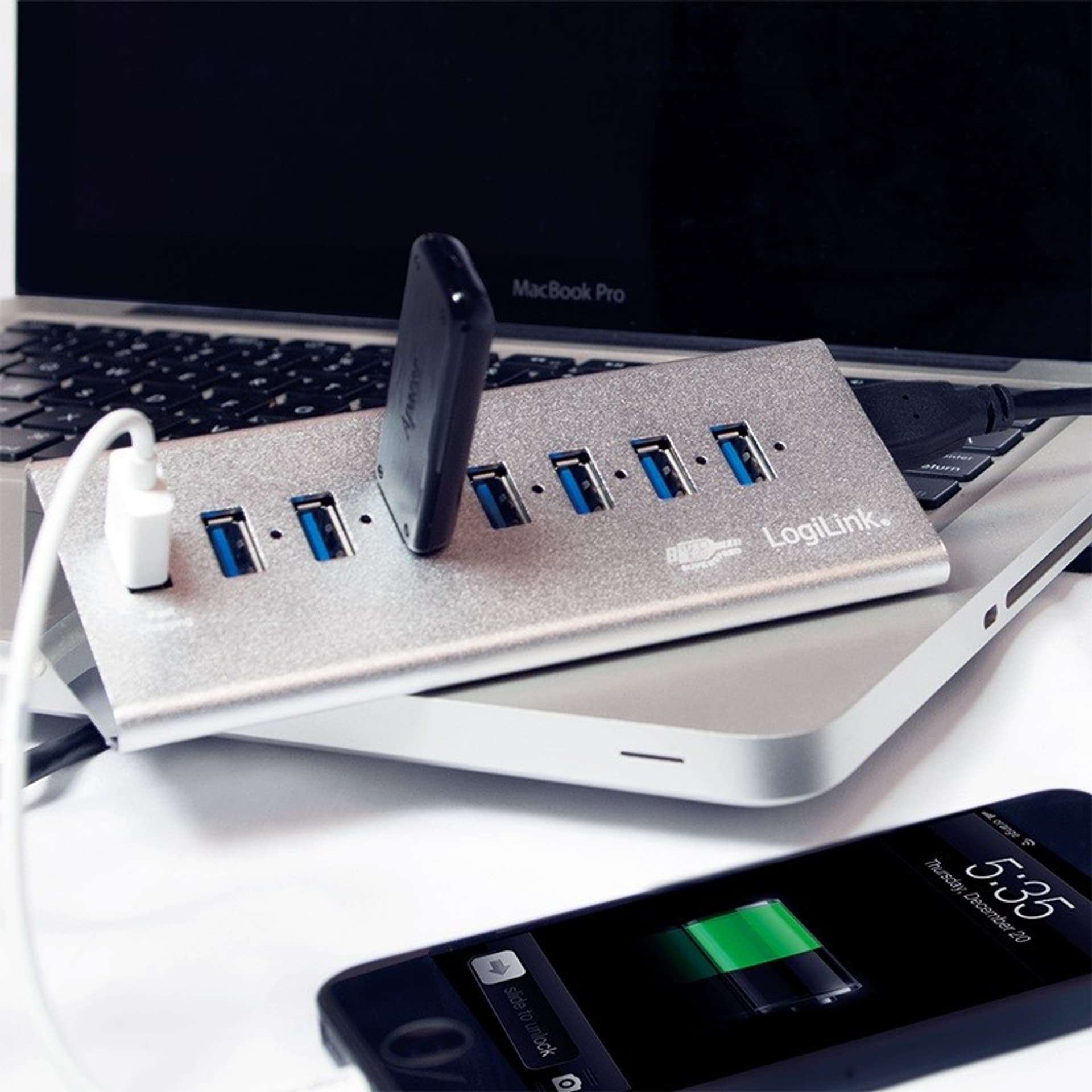 

Hub biurkowy 7xUSB 3.0 z zasilaczem